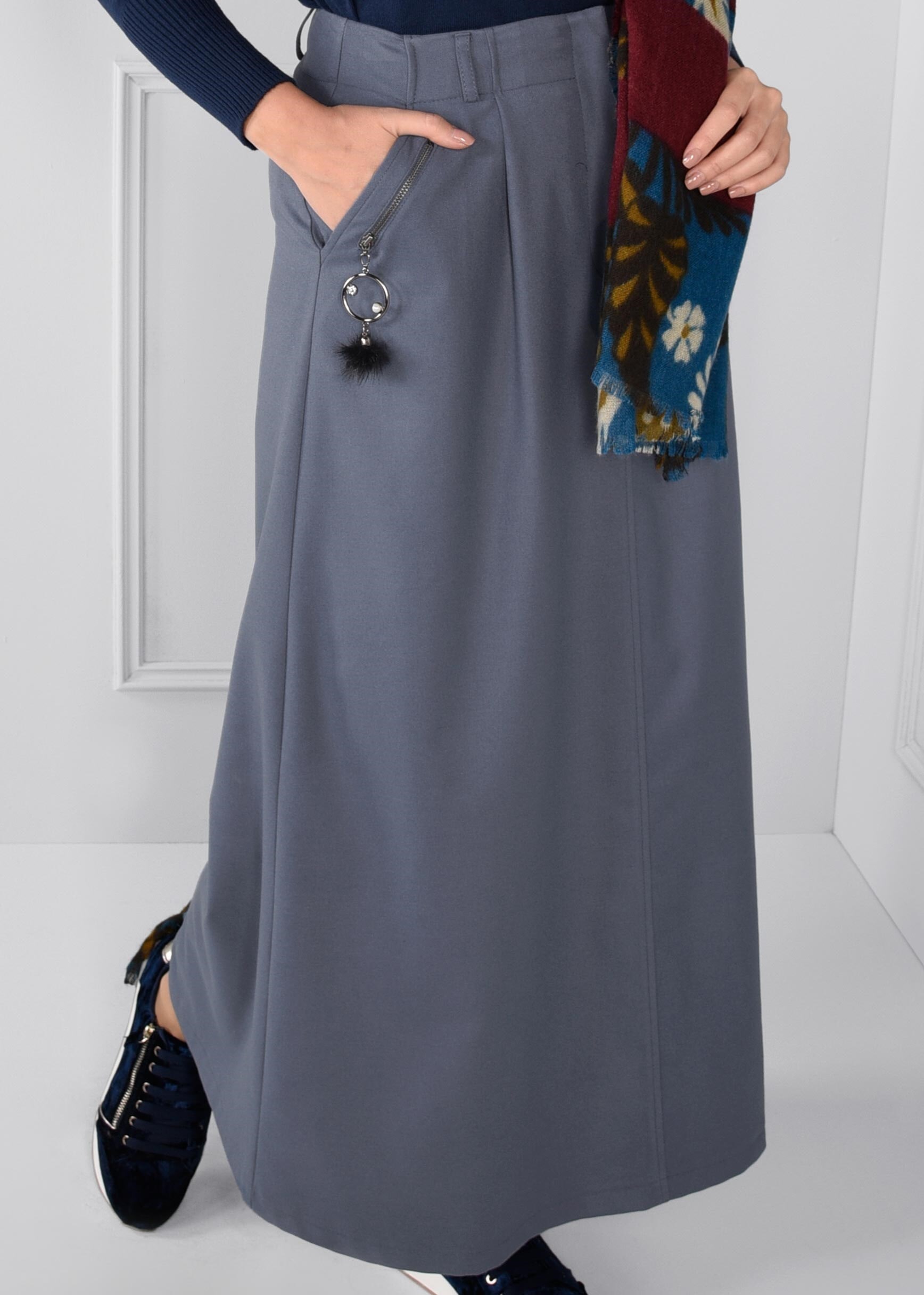 Tesettür giyim MAVİ CEP DETAYLI ETEK 6100