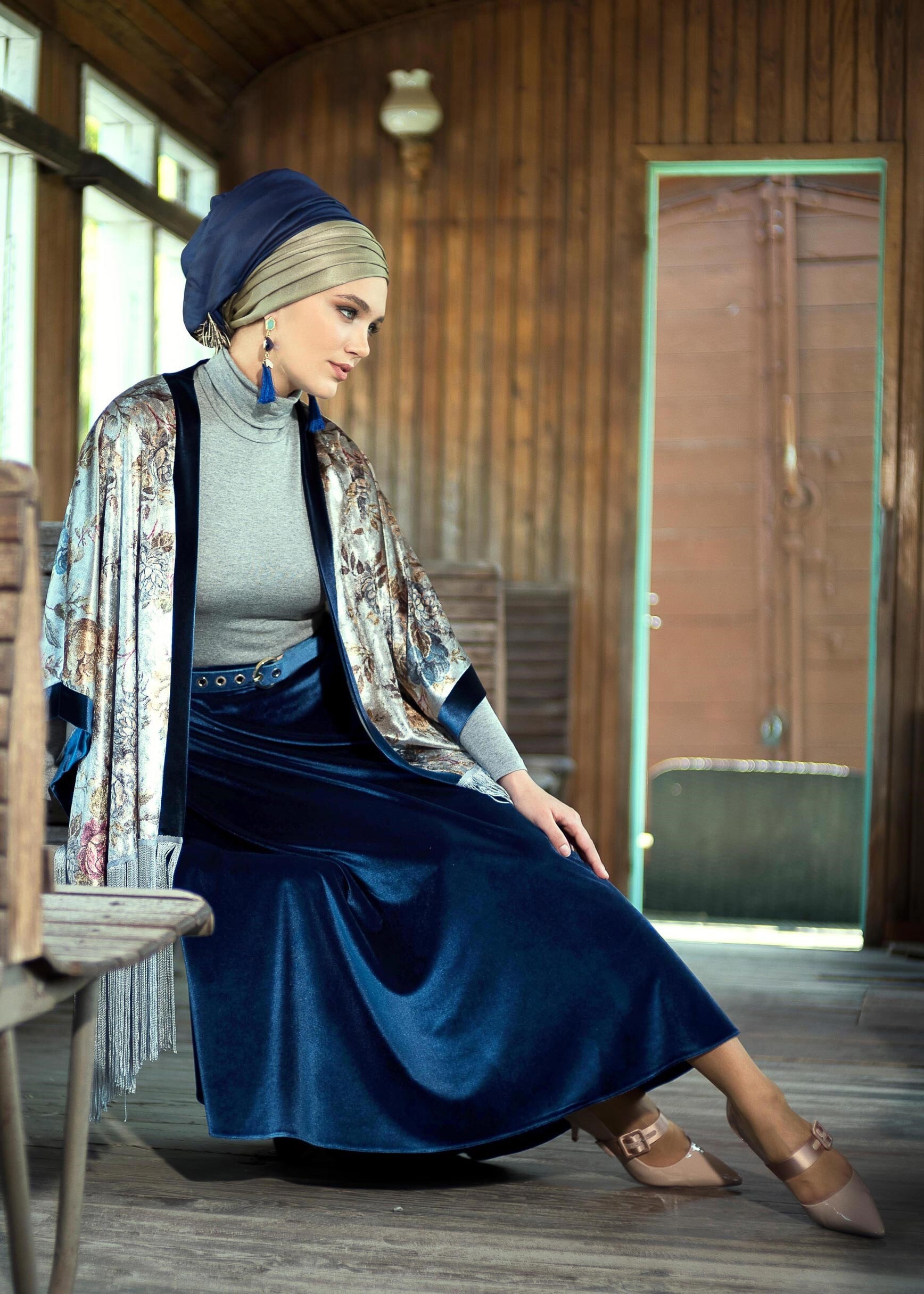 Tesettür giyim LACİVERT KLOŞ KADİFE ETEK 6104