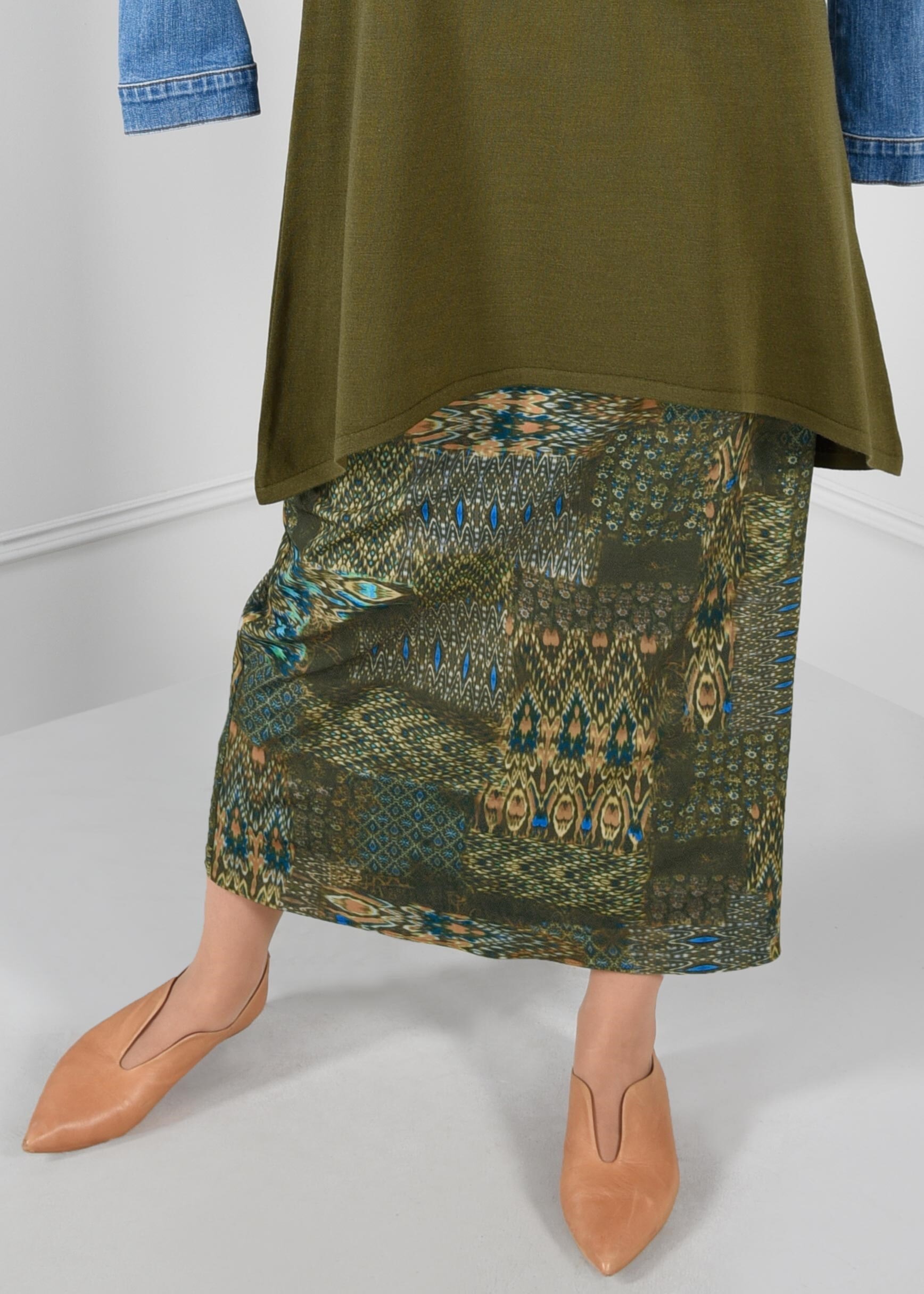 Tesettür giyim HAKİ YÜKSEK BEL DESENLİ ETEK 6105