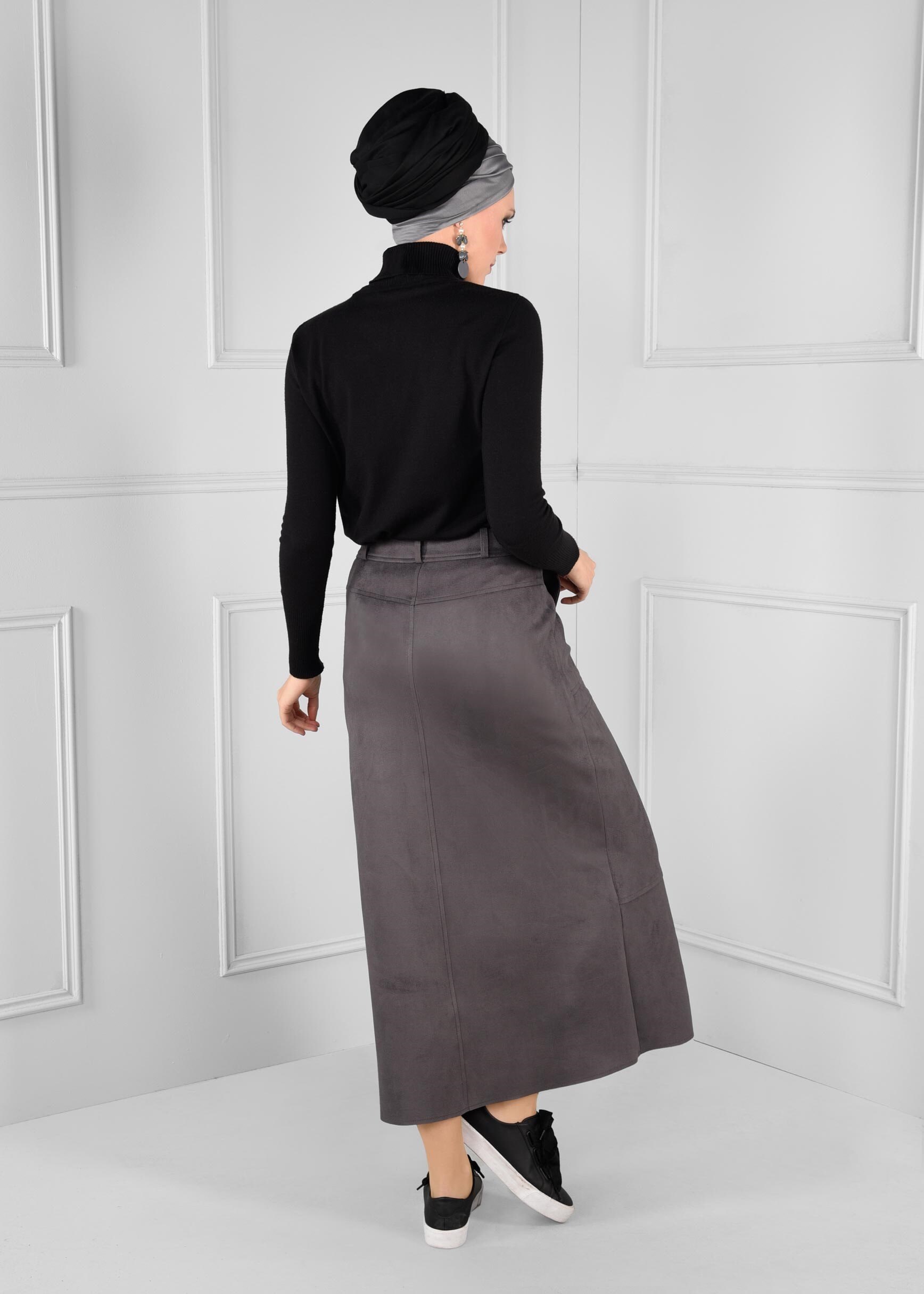 Tesettür giyim GRİ CEPLİ DÜĞMELİ SÜET ETEK 6108