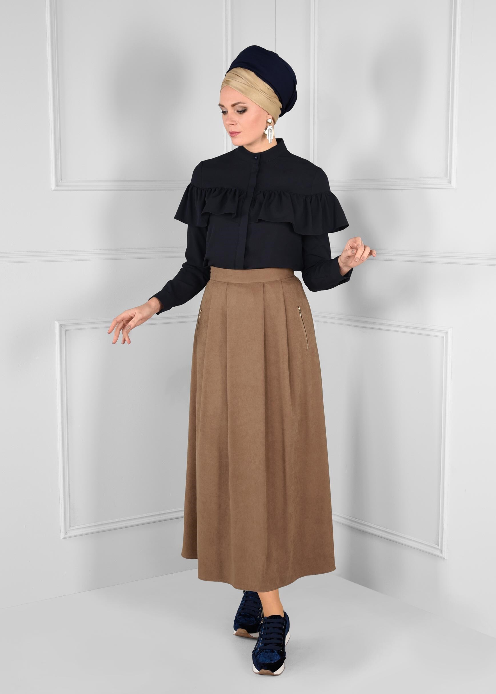 Tesettür giyim BEJ CEP DETAYLI KLOŞ SÜET ETEK 6111