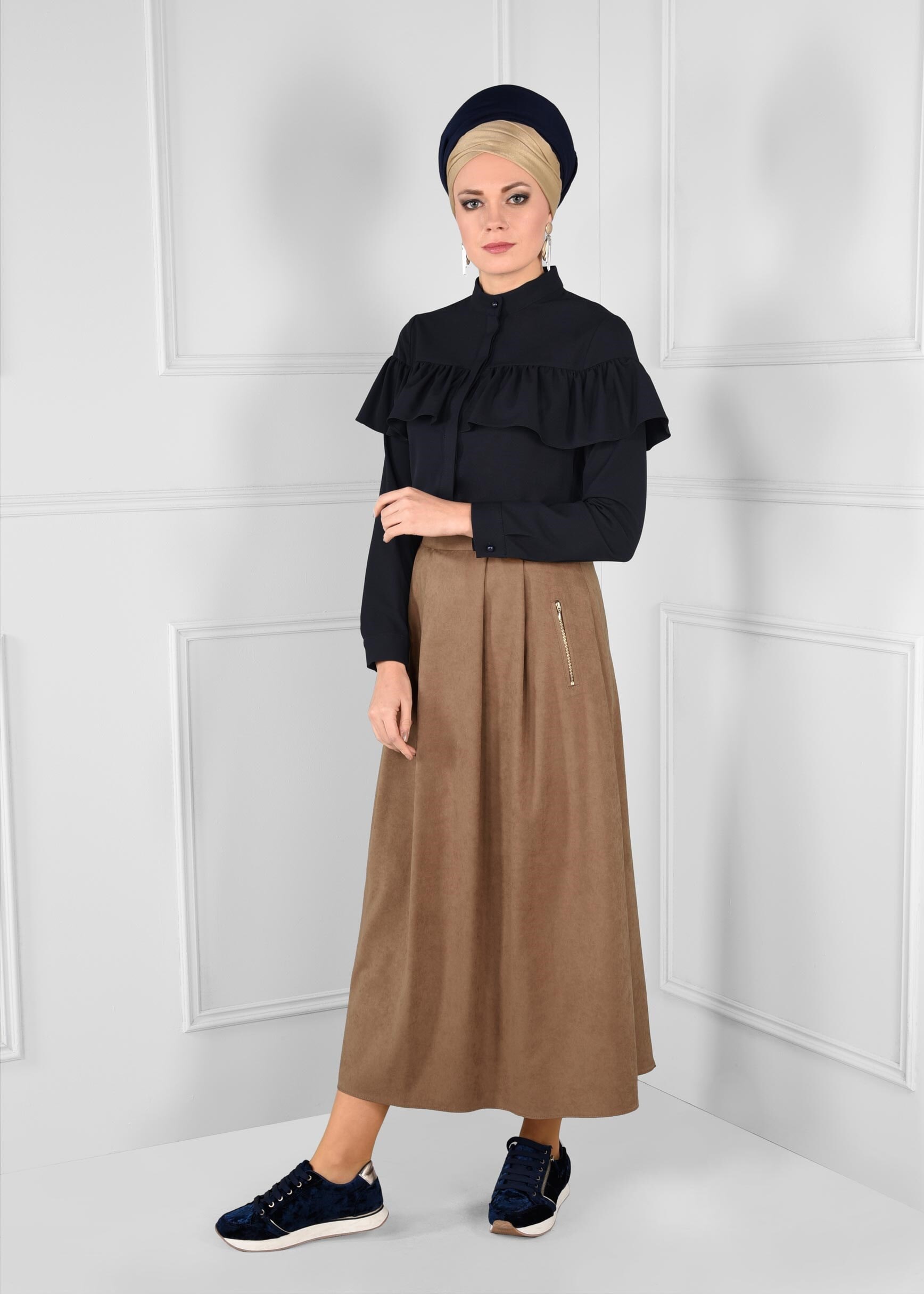 Tesettür giyim BEJ CEP DETAYLI KLOŞ SÜET ETEK 6111