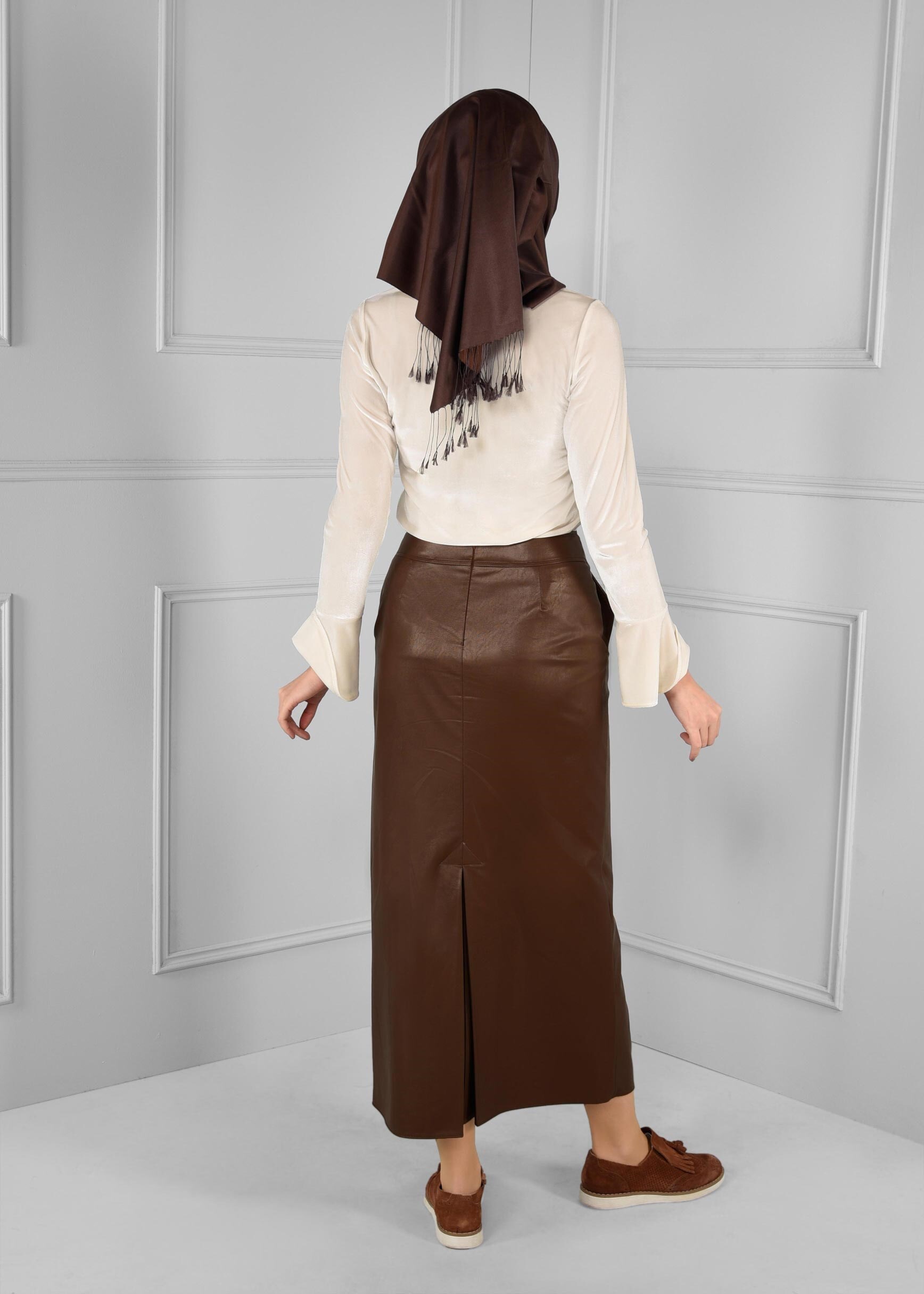 Tesettür giyim KAHVE BOYDAN FERMUAR DETAYLI CEPLİ ETEK 6120