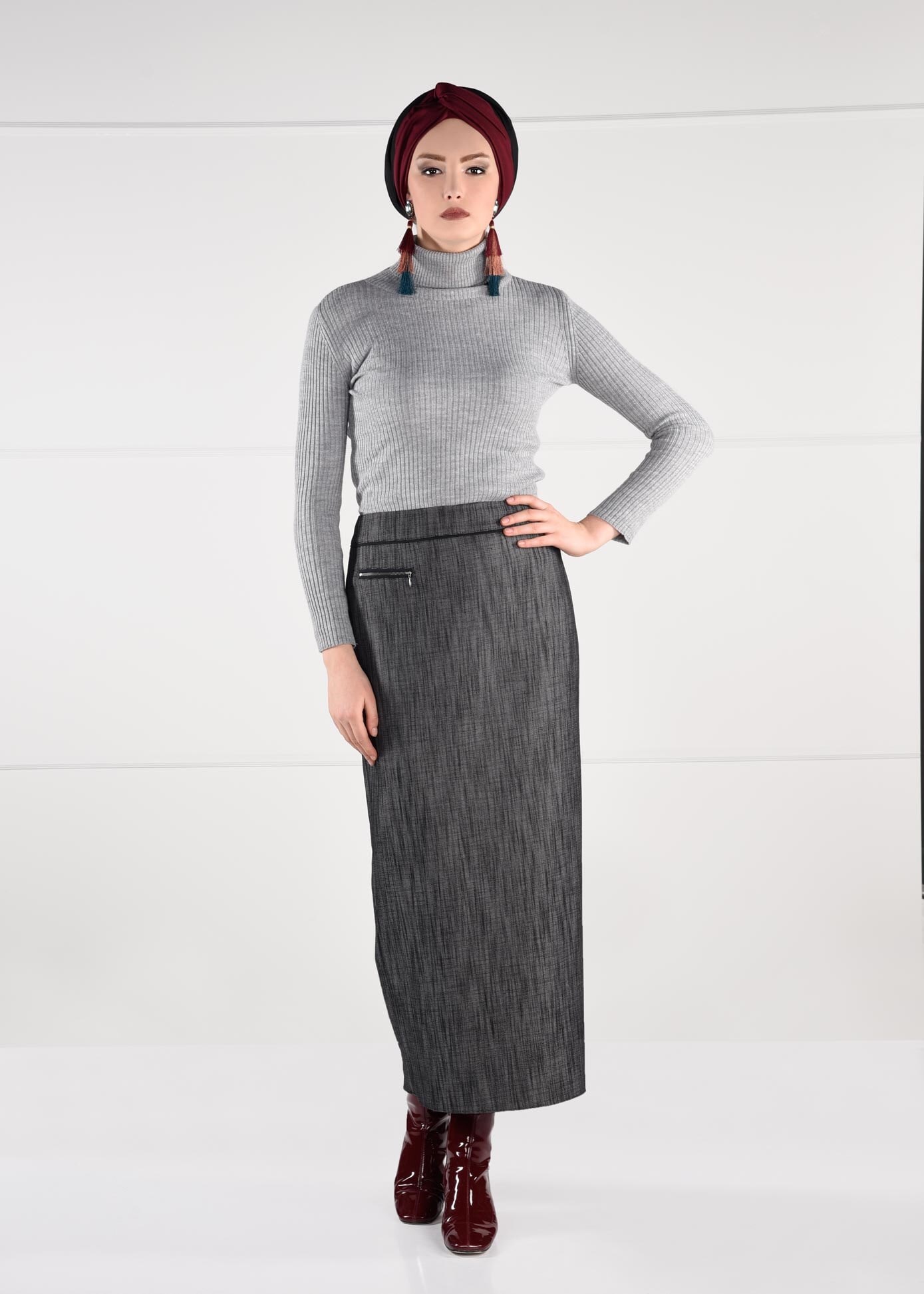 Tesettür giyim SİYAH FERMUAR DETAYLI DÜZ KESİM ETEK 6122 