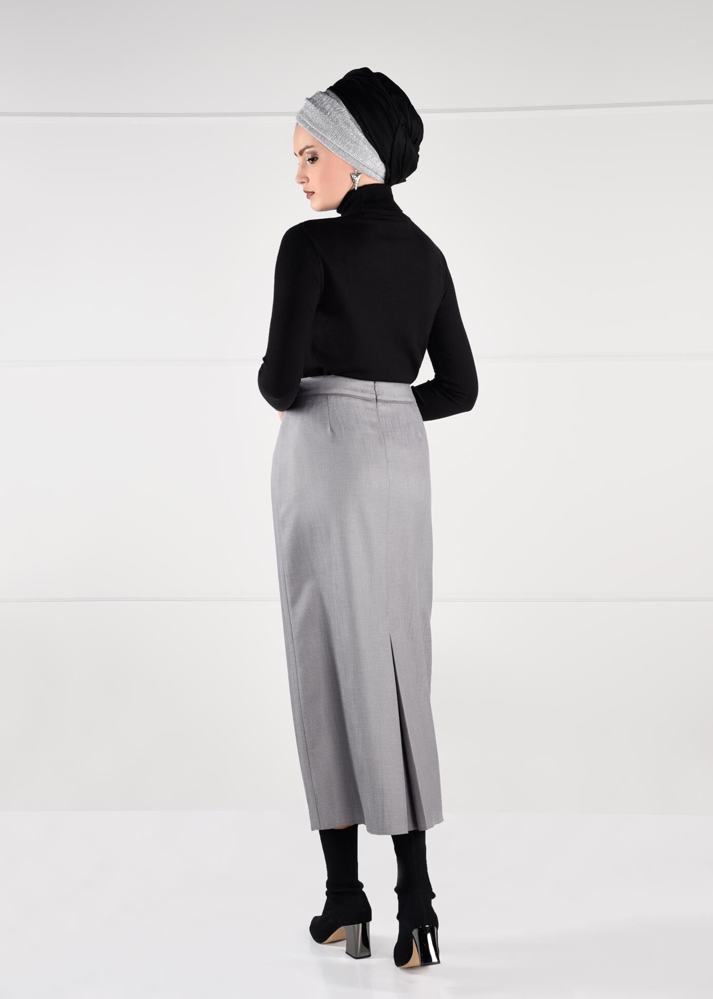 Tesettür giyim GRİ FERMUAR DETAYLI DÜZ KESİM ETEK 6122 