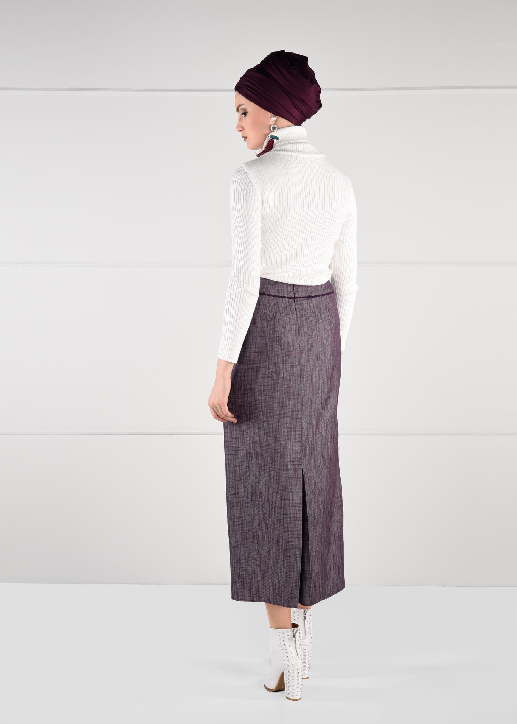 Tesettür giyim MÜRDÜM FERMUAR DETAYLI DÜZ KESİM ETEK 6122 