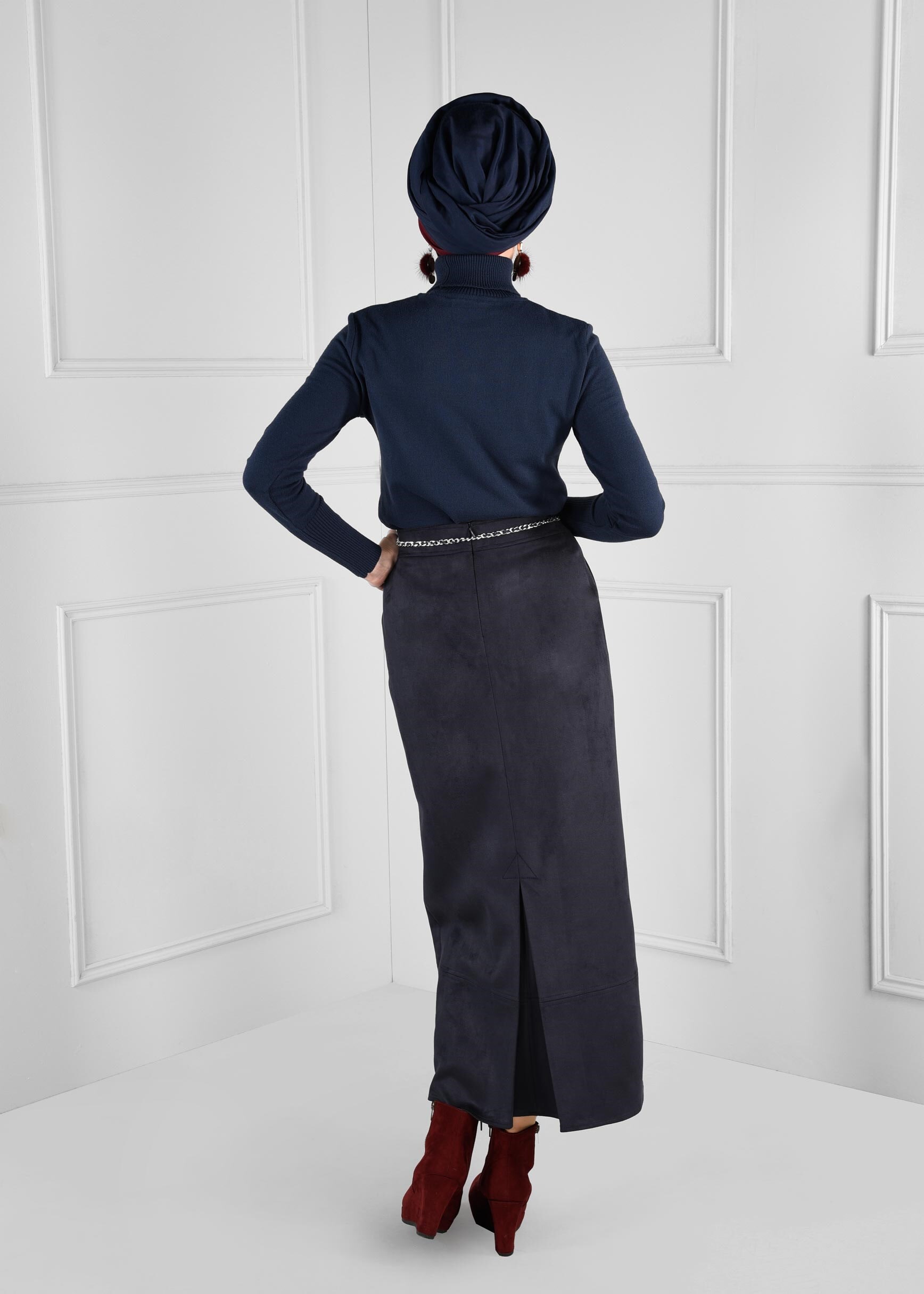 Tesettür giyim LACİVERT SÜET ETEK 6125