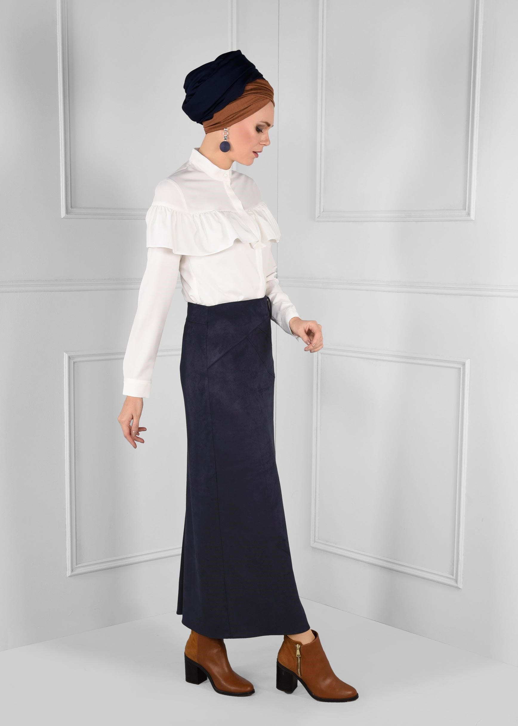 Tesettür giyim LACİVERT DÜZ KESİM YÜKSEK BEL SÜET ETEK 6127 