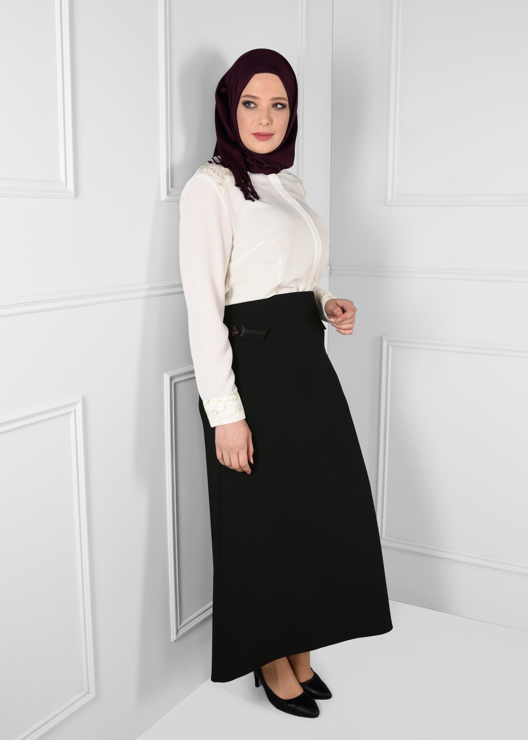 Tesettür giyim SİYAH YÜKSEK BEL A KESİM NAKIŞ DETAYLI ETEK 6132