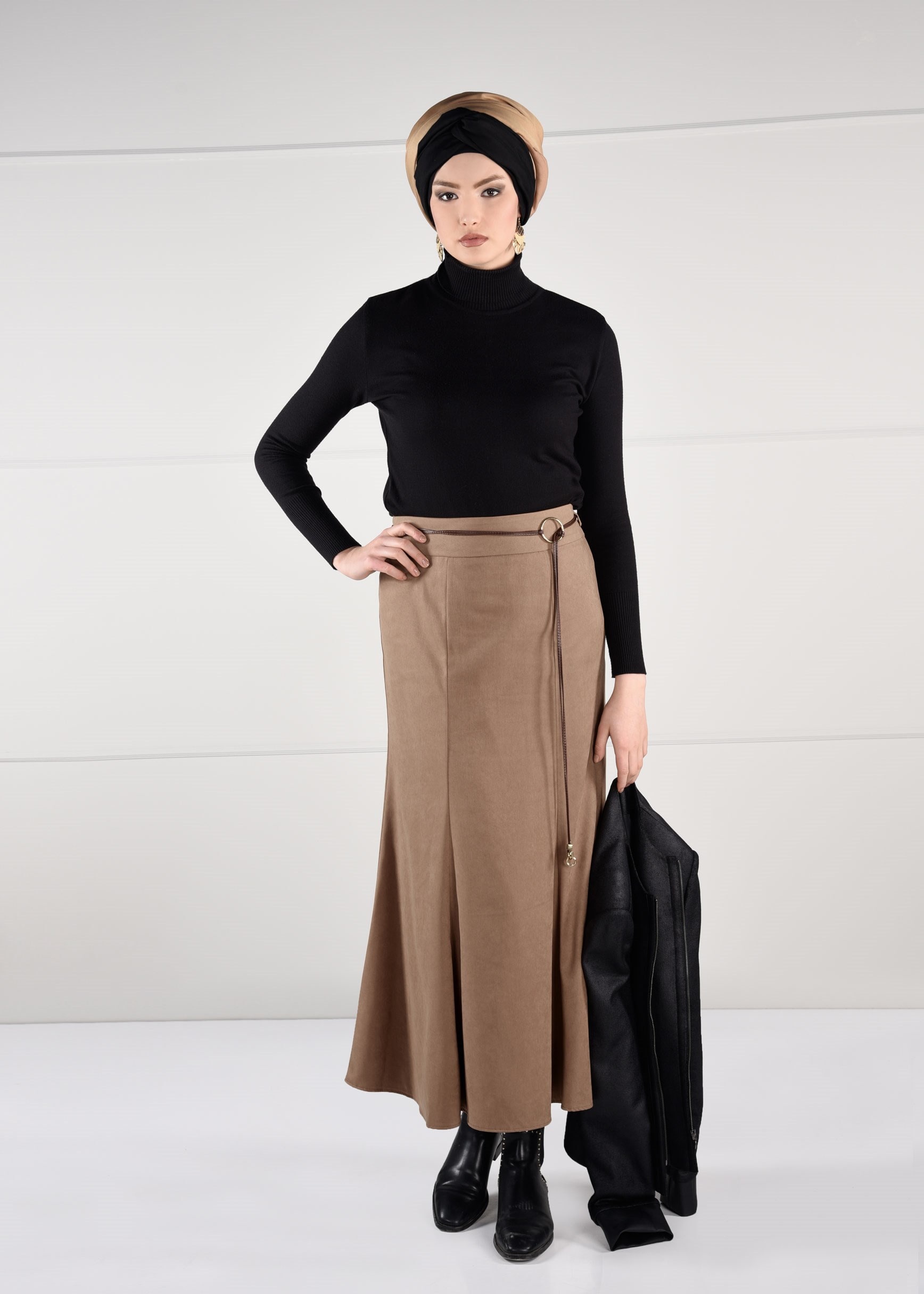 Tesettür giyim BEJ YÜKSEK BEL SÜET ETEK 6135 