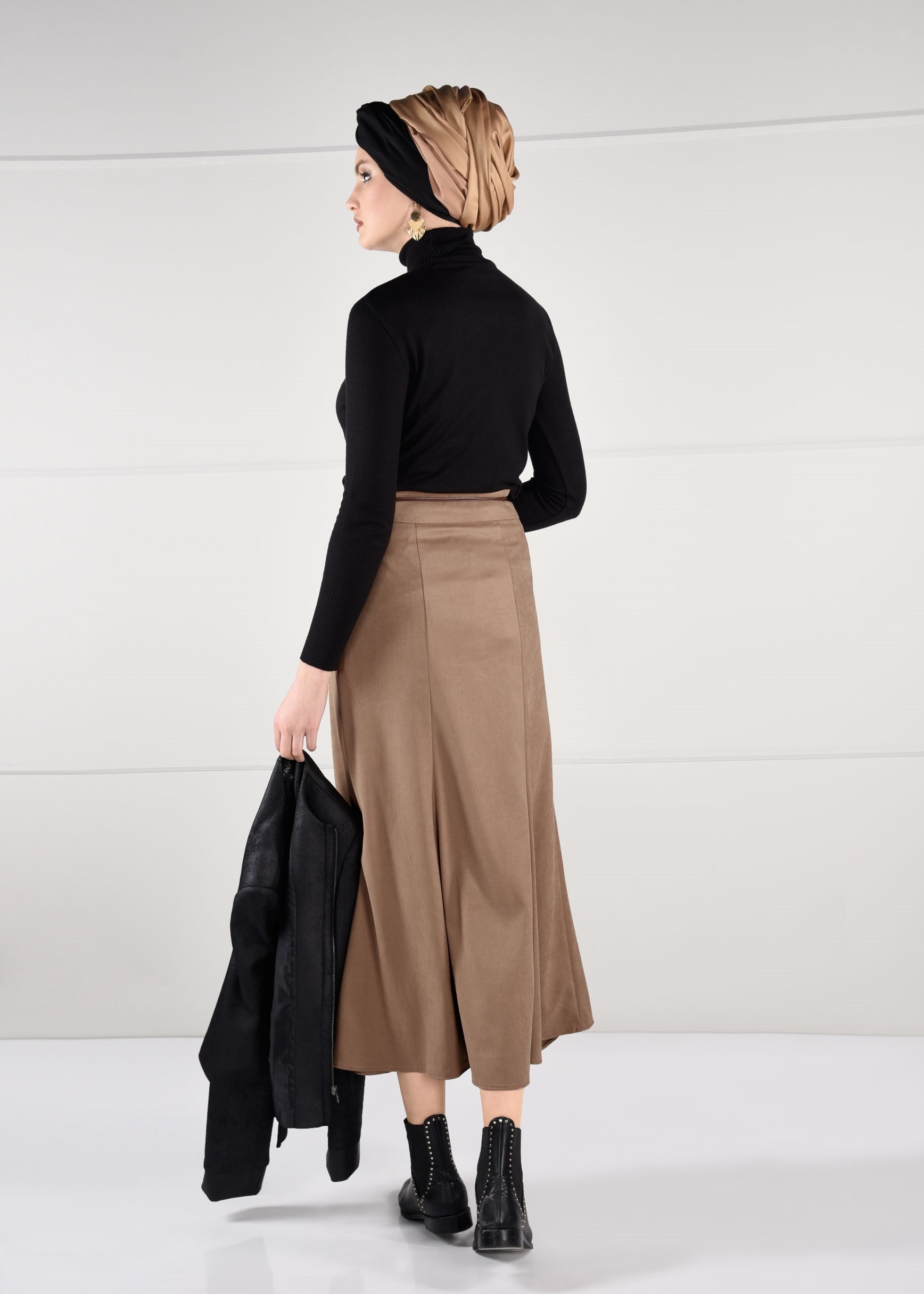 Tesettür giyim BEJ YÜKSEK BEL SÜET ETEK 6135 