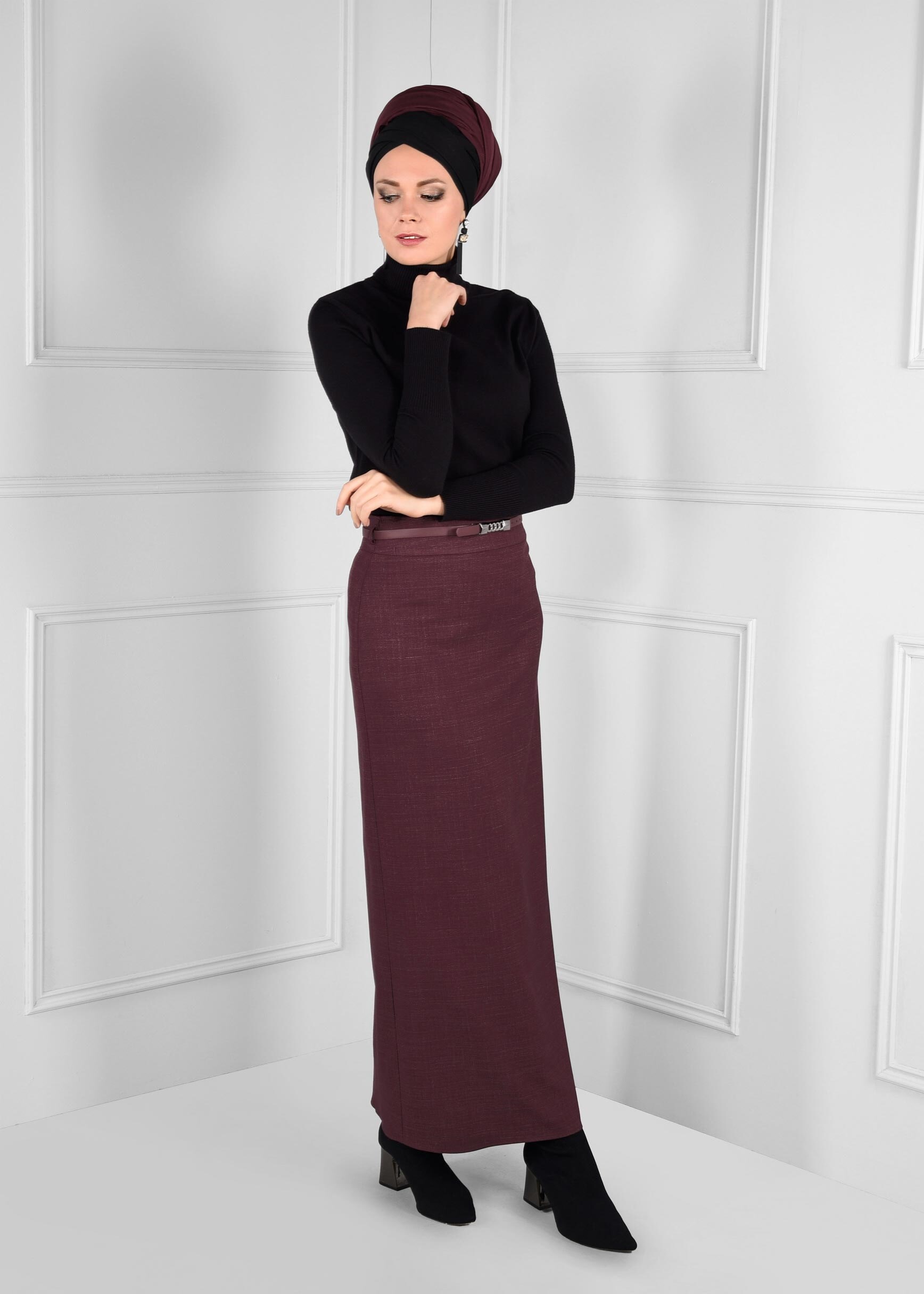 Tesettür giyim KIRMIZI KEMERLİ DÜZ KESİM YÜKSEK BEL ETEK 6138