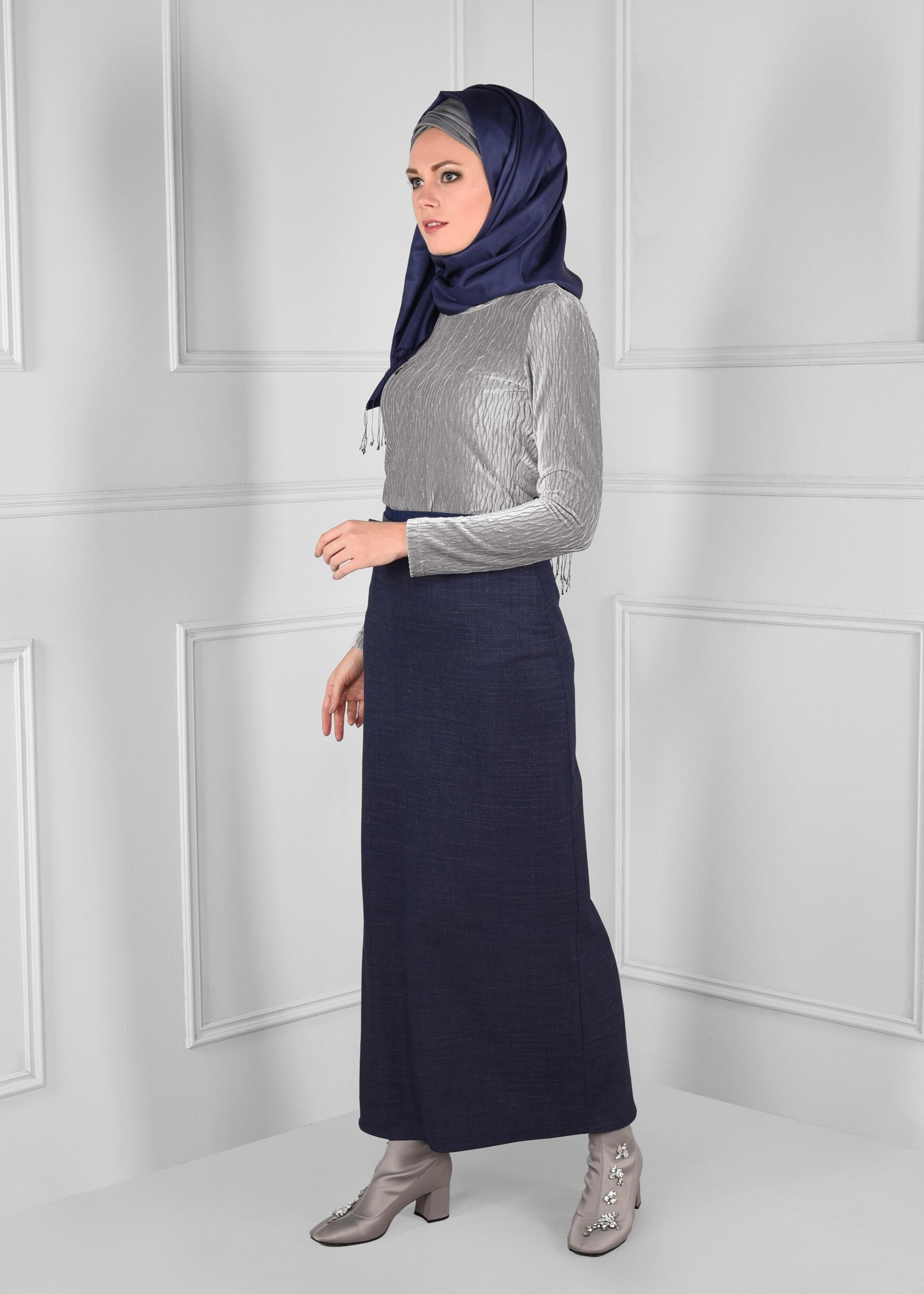 Tesettür giyim LACİVERT KEMERLİ DÜZ KESİM YÜKSEK BEL ETEK 6138