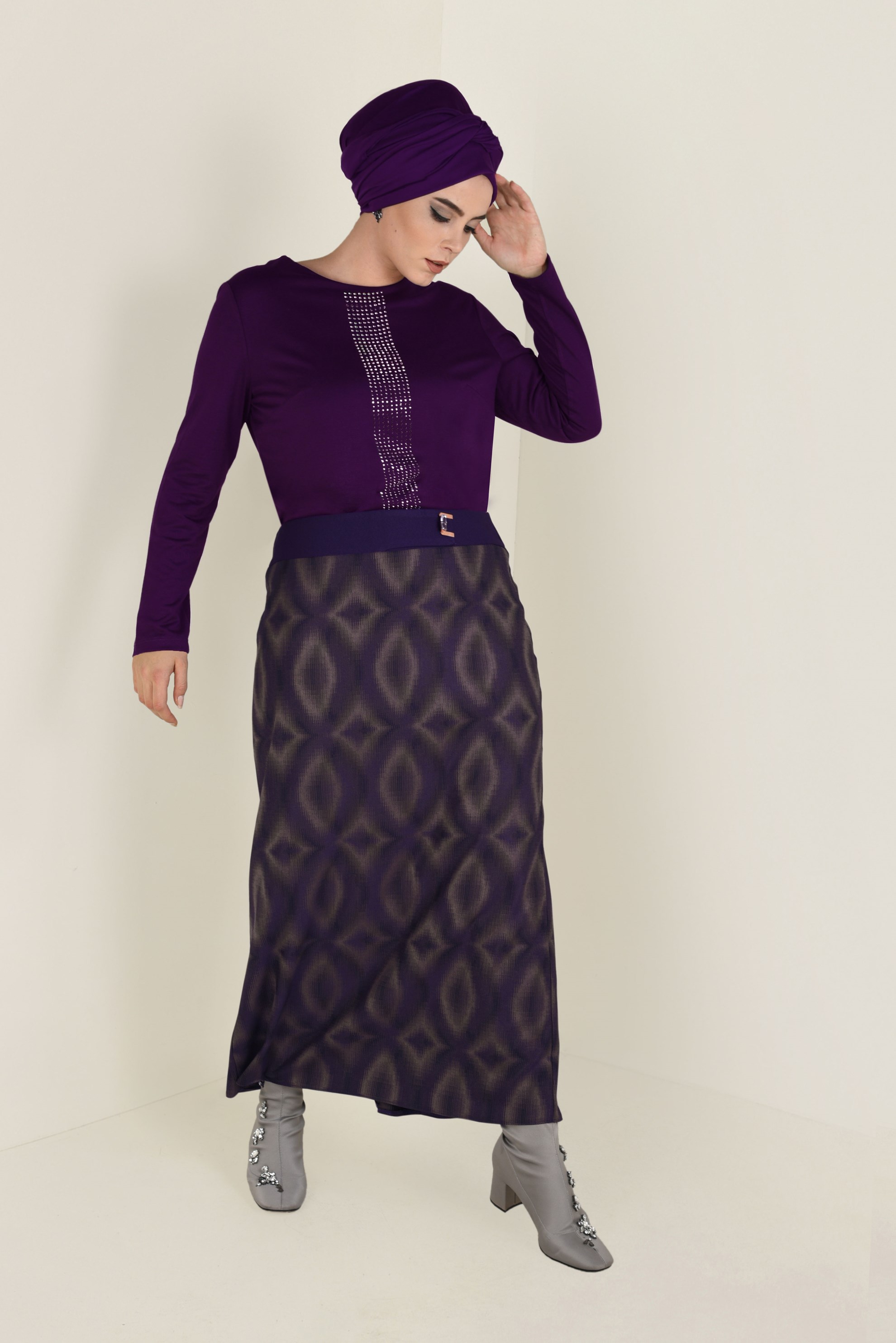 Hijab clothing PURPLE HIGH-WAIST PATTERNED SKIRT WITH SLITS 6142