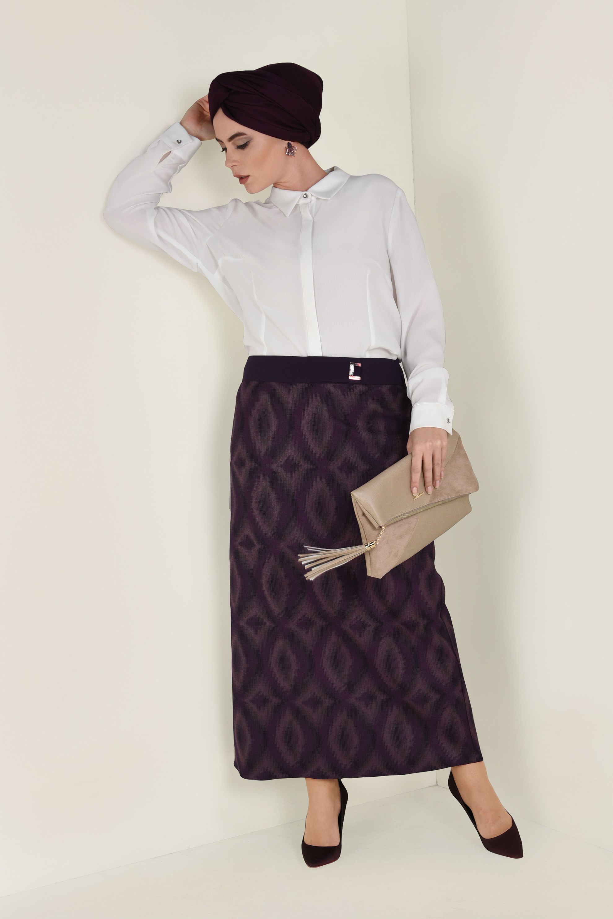 Tesettür giyim BORDO YÜKSEK BEL GİZLİ YIRTMAÇLI DESENLİ ETEK 6142