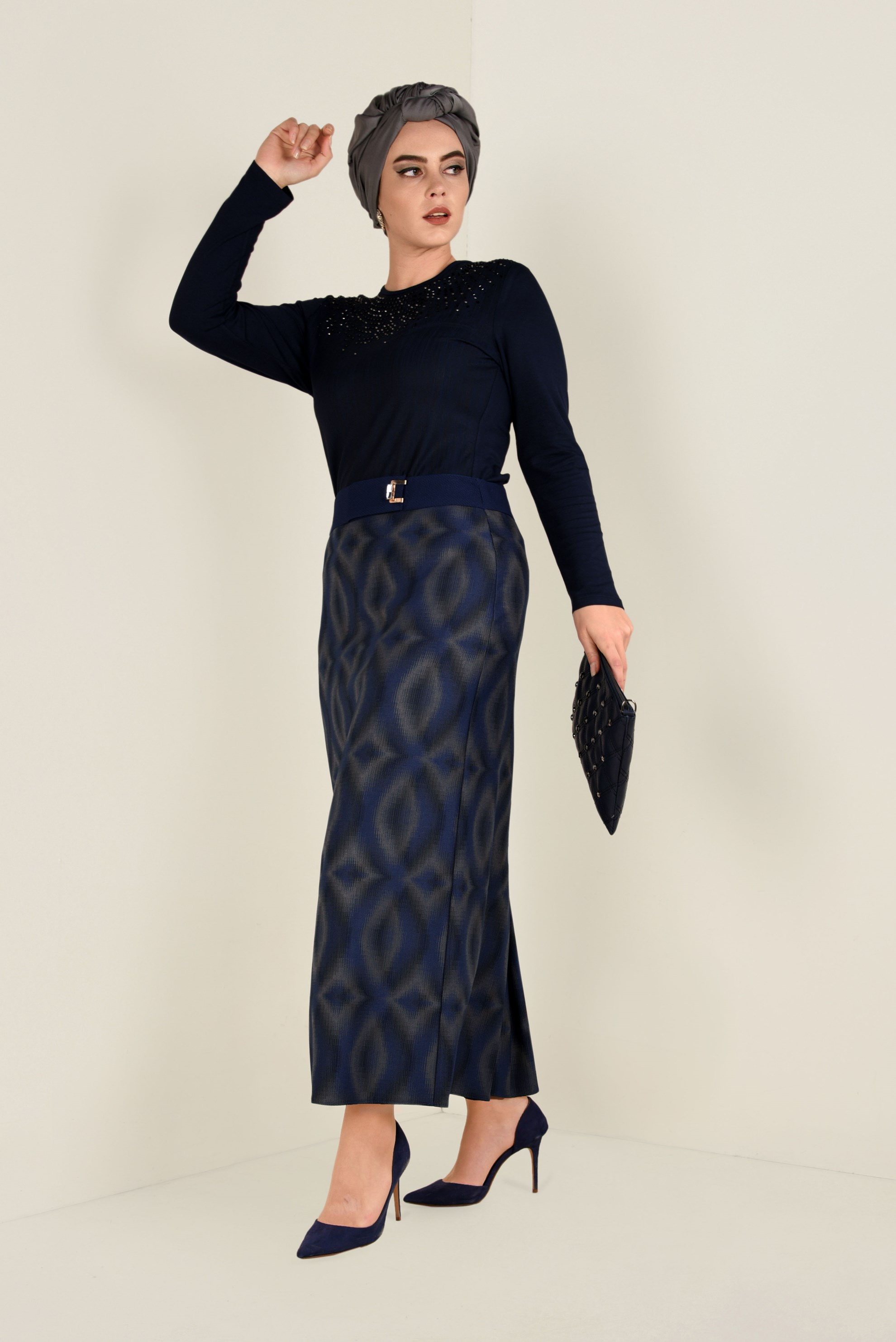 Hijab clothing NAVY BLUE HIGH-WAIST PATTERNED SKIRT WITH SLITS 6142