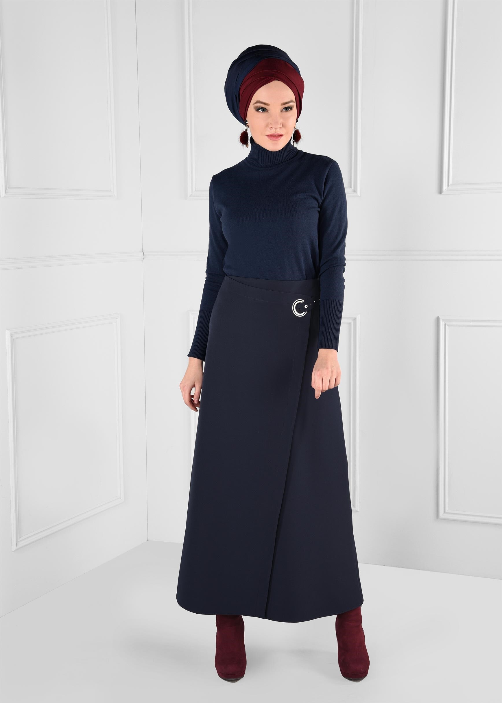 Tesettür giyim LACİVERT KUŞ GÖZÜ DETAYLI ANVELOP ETEK 6143 