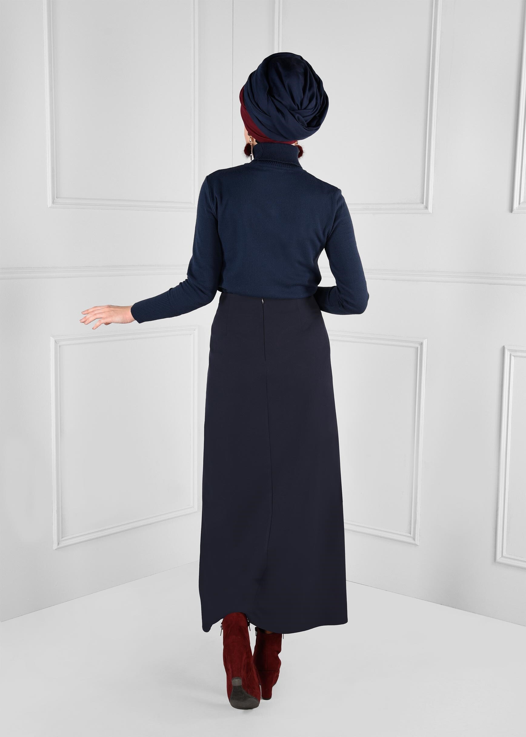 Tesettür giyim LACİVERT KUŞ GÖZÜ DETAYLI ANVELOP ETEK 6143 