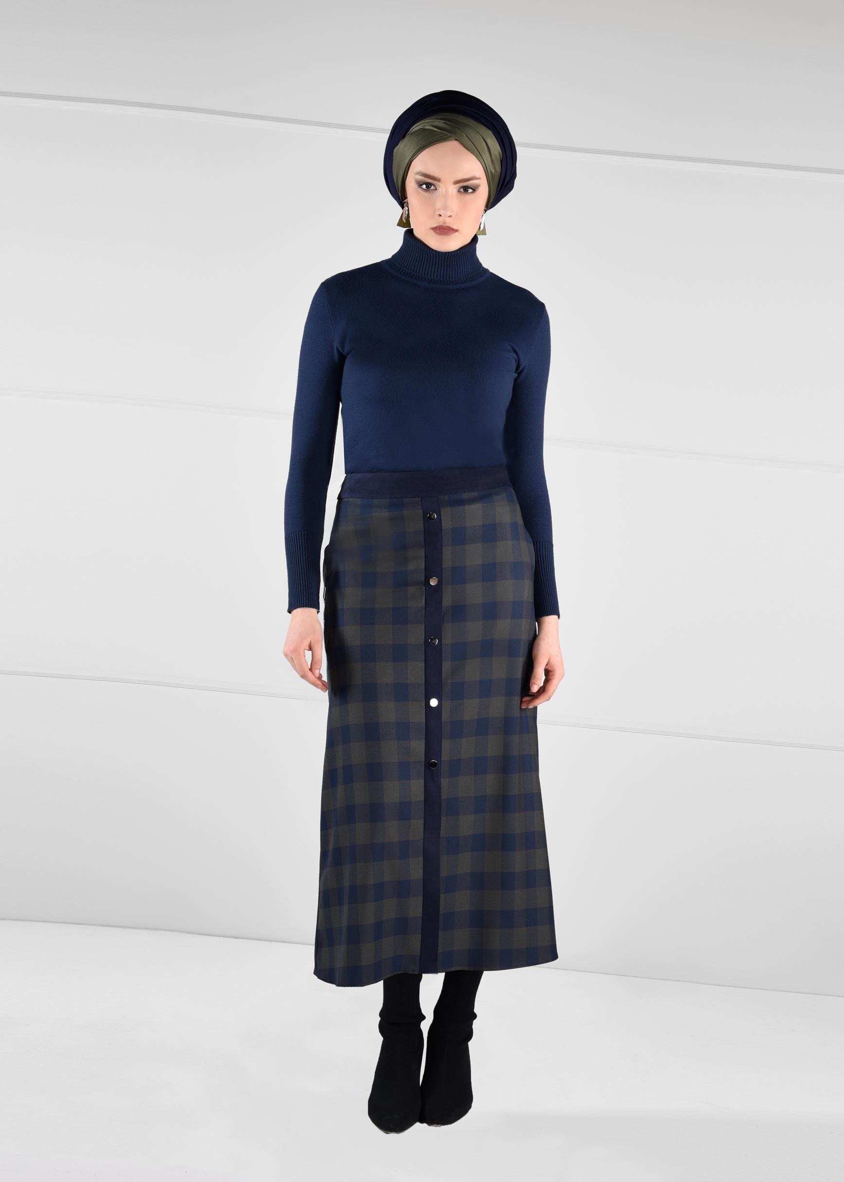 Tesettür giyim LACİVERT ÇITÇIT DETAYLI EKOSE ETEK 6144 