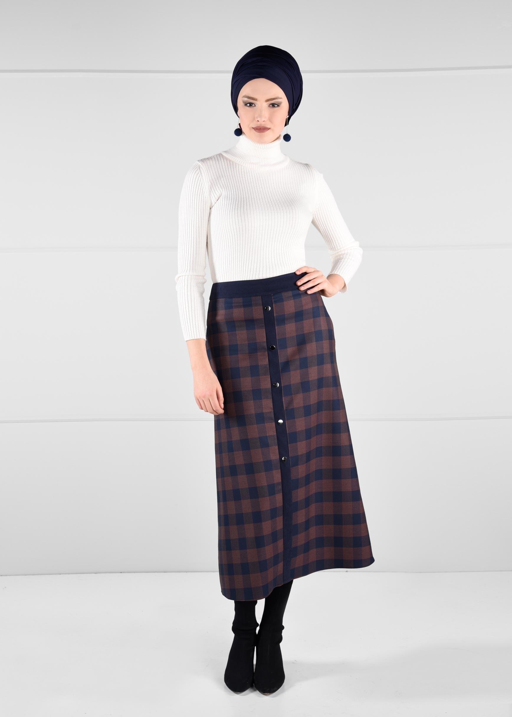 Tesettür giyim LACİVERT ÇITÇIT DETAYLI EKOSE ETEK 6144 