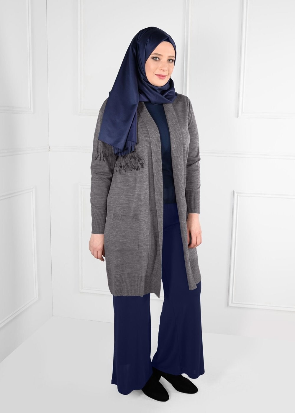 Tesettür giyim GRİ CEPLİ DÜZ TRİKO HIRKA 2740