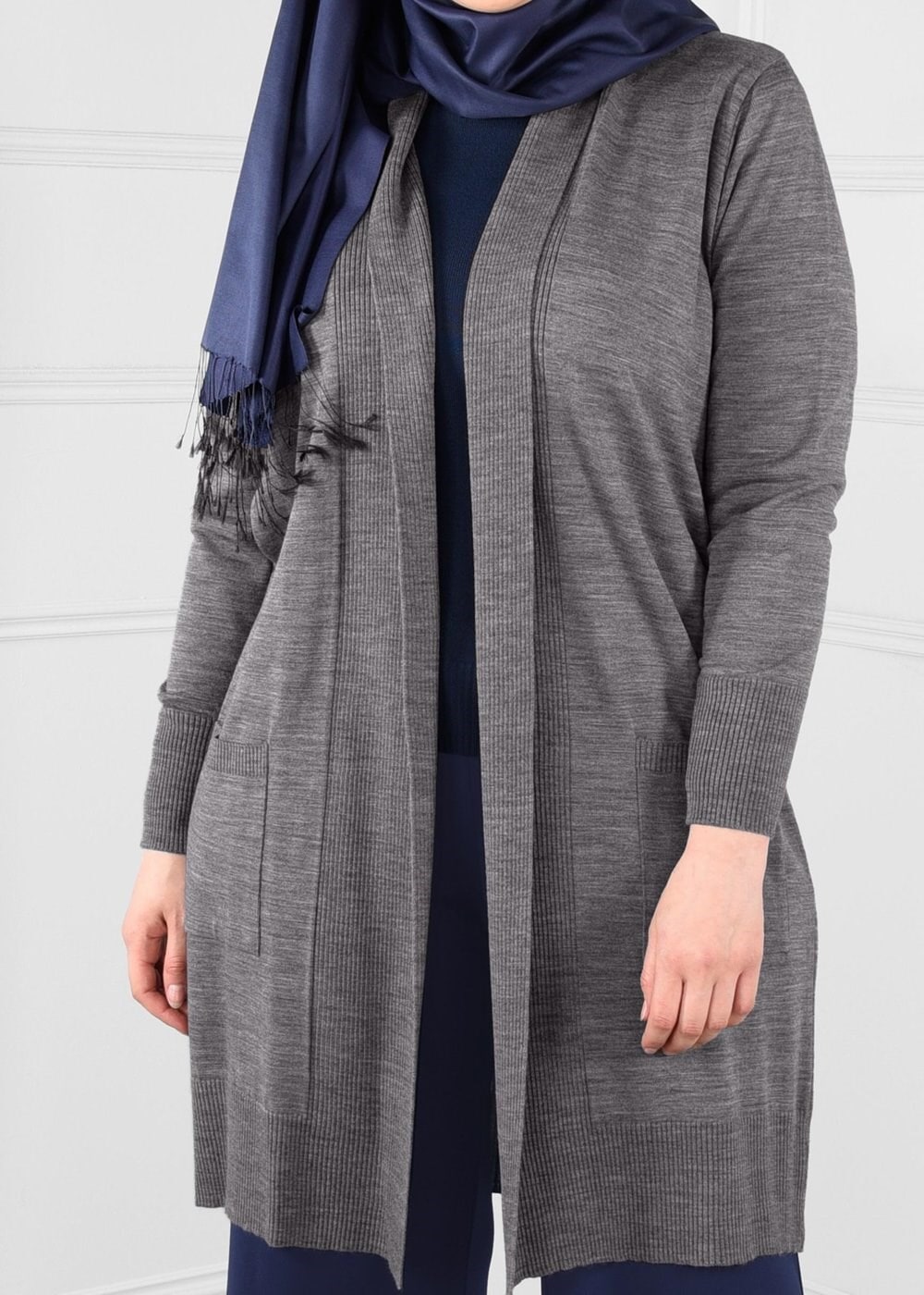 Tesettür giyim GRİ CEPLİ DÜZ TRİKO HIRKA 2740