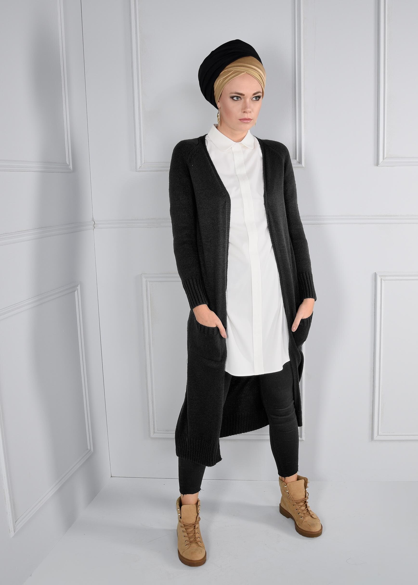 Tesettür giyim SİYAH CEPLİ TRİKO HIRKA 4583