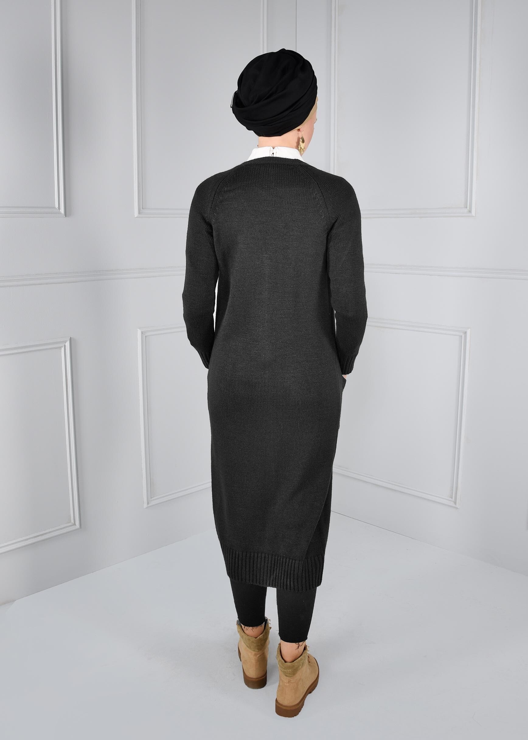Tesettür giyim SİYAH CEPLİ TRİKO HIRKA 4583