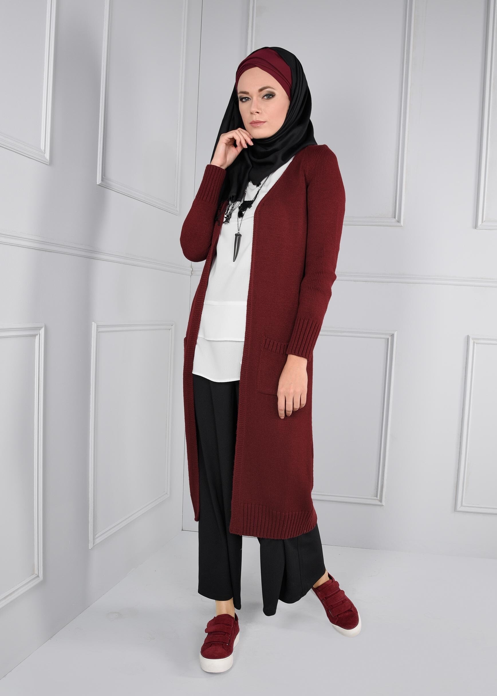Tesettür giyim BORDO CEPLİ TRİKO HIRKA 4583