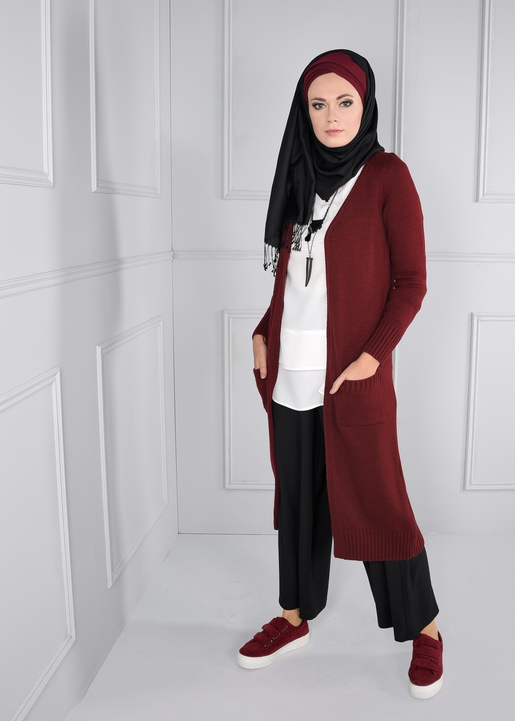 Tesettür giyim BORDO CEPLİ TRİKO HIRKA 4583