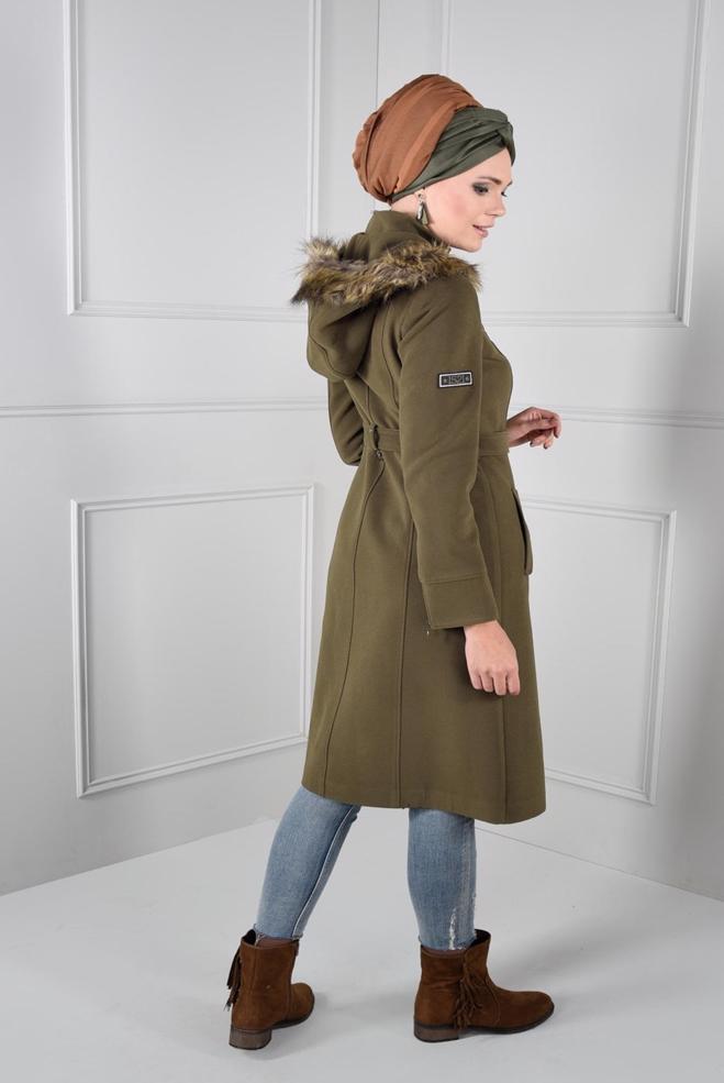 Tesettür giyim HAKİ ARMA DETAYLI KEMERLİ KAPÜŞONLU KABAN 9638  - ALVİNA