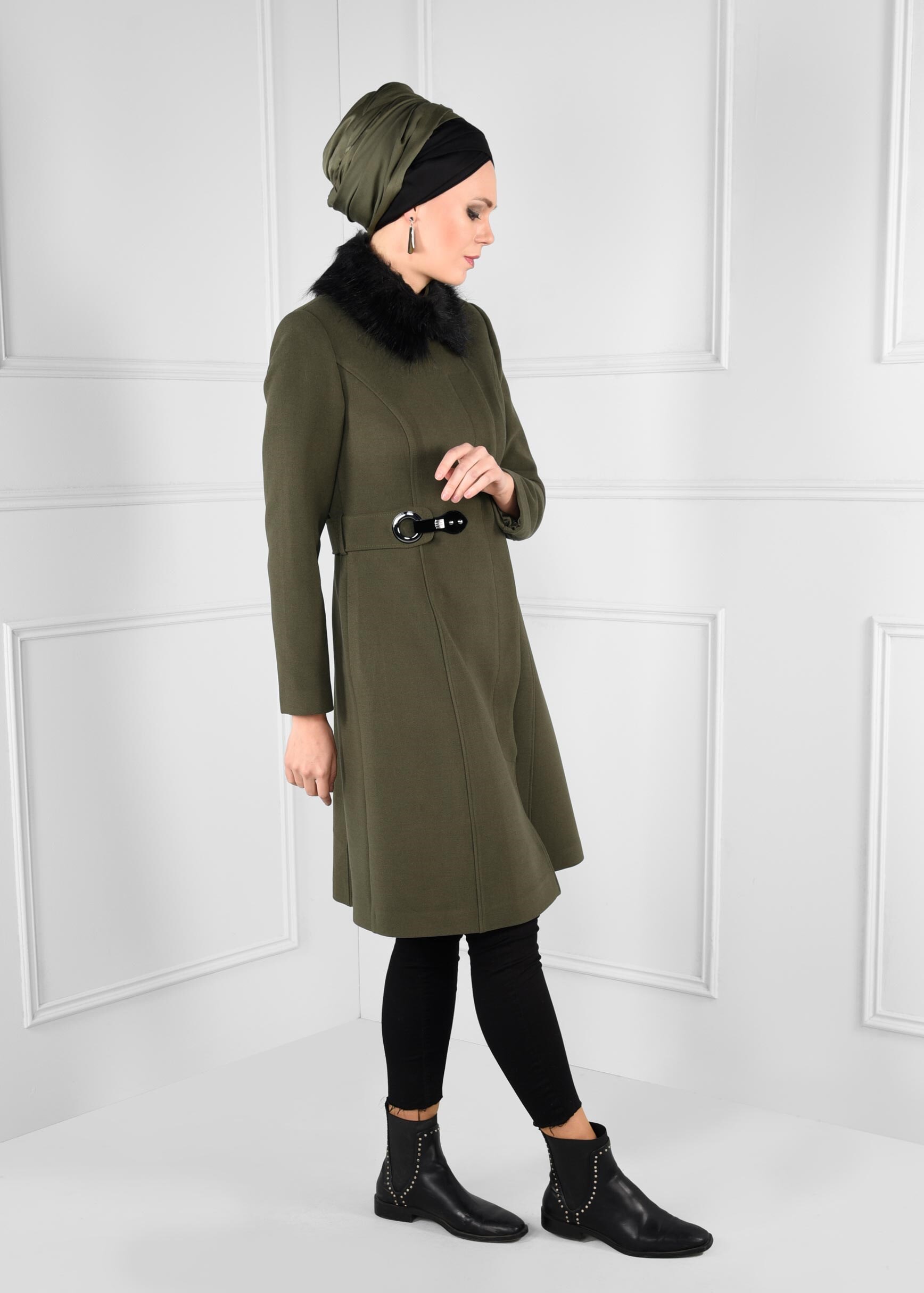 Tesettür giyim HAKİ  GİZLİ DÜĞMELİ KABAN 9662 