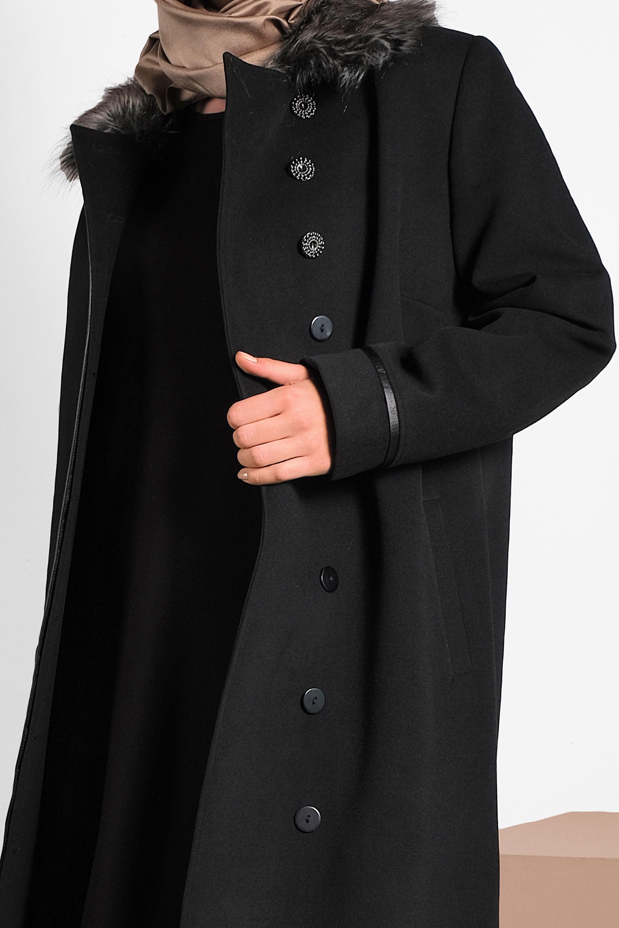 Tesettür giyim SİYAH YAKASI KÜRK DETAYLI KAŞE KABAN 9670