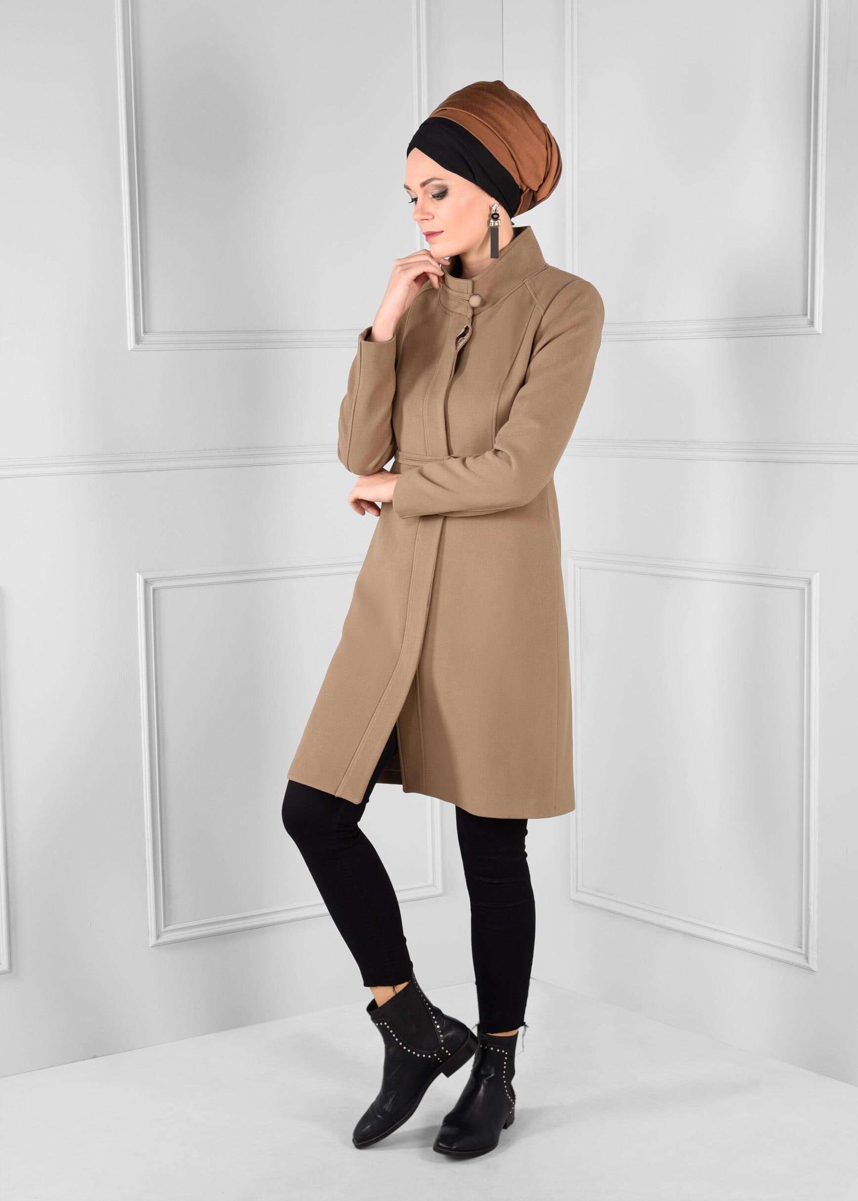 Tesettür giyim KAHVE BALIKÇI YAKA KAŞE KABAN 9687