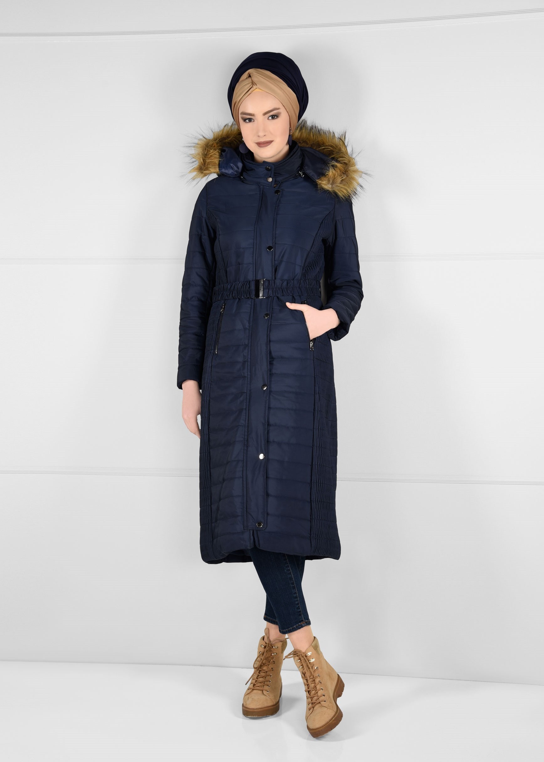 Tesettür giyim LACİVERT CEPLERİ FERMUARLI ÇITÇITLI KAPÜŞONLU KAPİTONE KABAN 9705