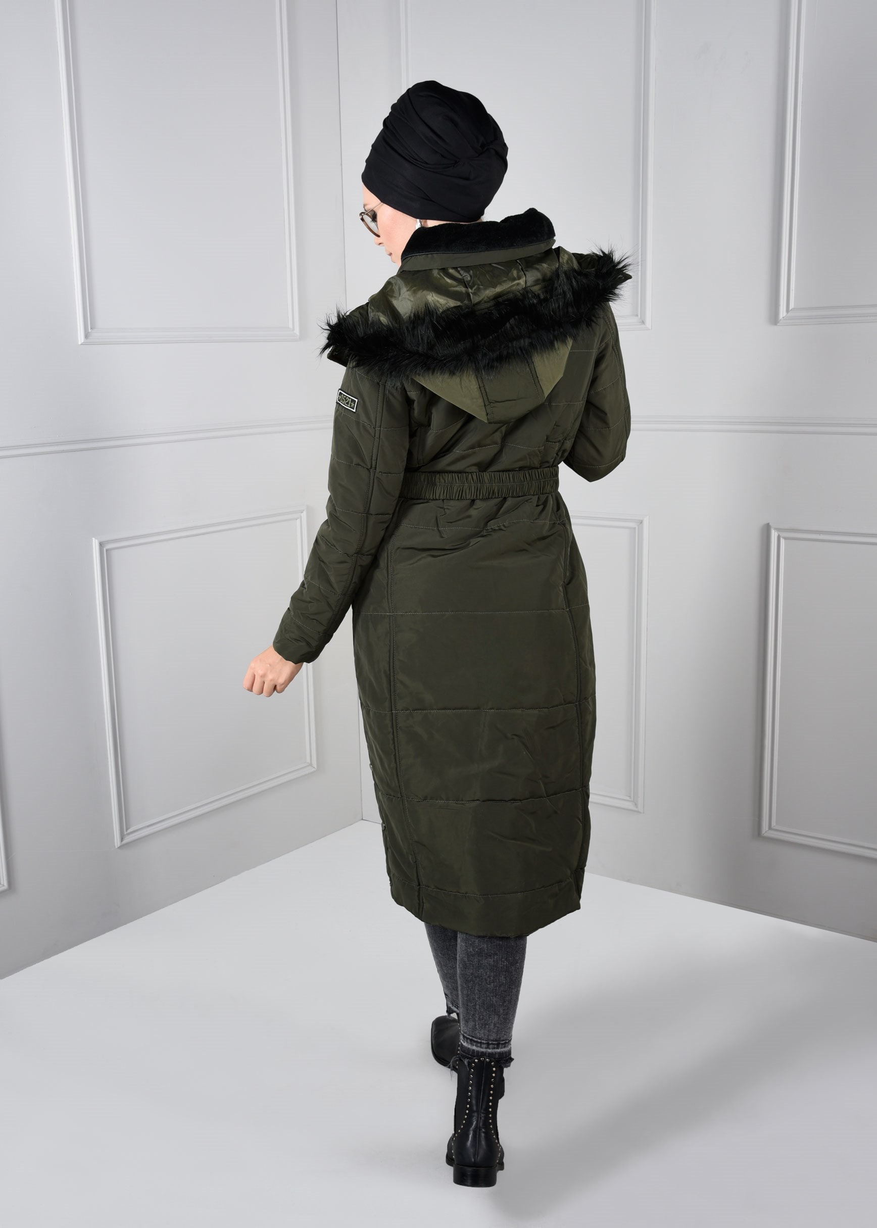 Tesettür giyim HAKİ FERMUARLI KÜRK DETAYLI ÇITÇITLI KABAN 9709