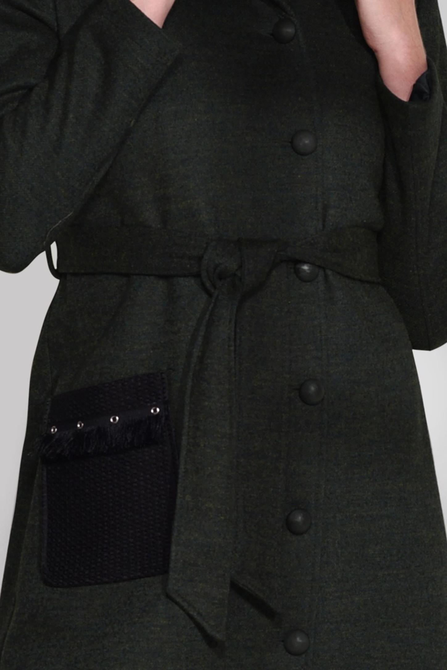 Tesettür giyim YEŞİL CEPLERİ PÜSKÜLLÜ KAPÜŞONLU DÜĞMELİ KABAN 9726