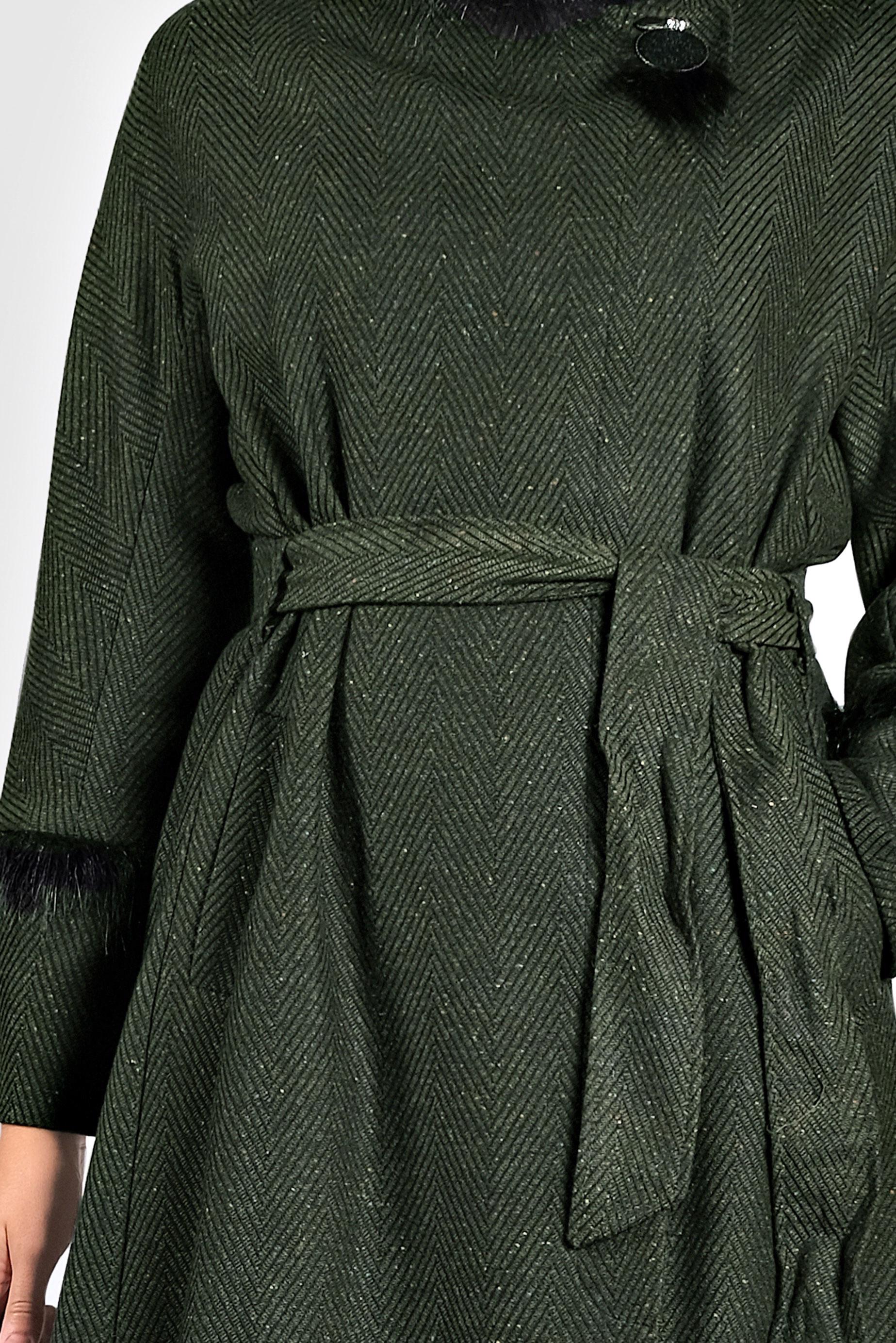 Tesettür giyim HAKİ SUNİ KÜRK DETAYLI BELİ KUŞAKLI KABAN 9733