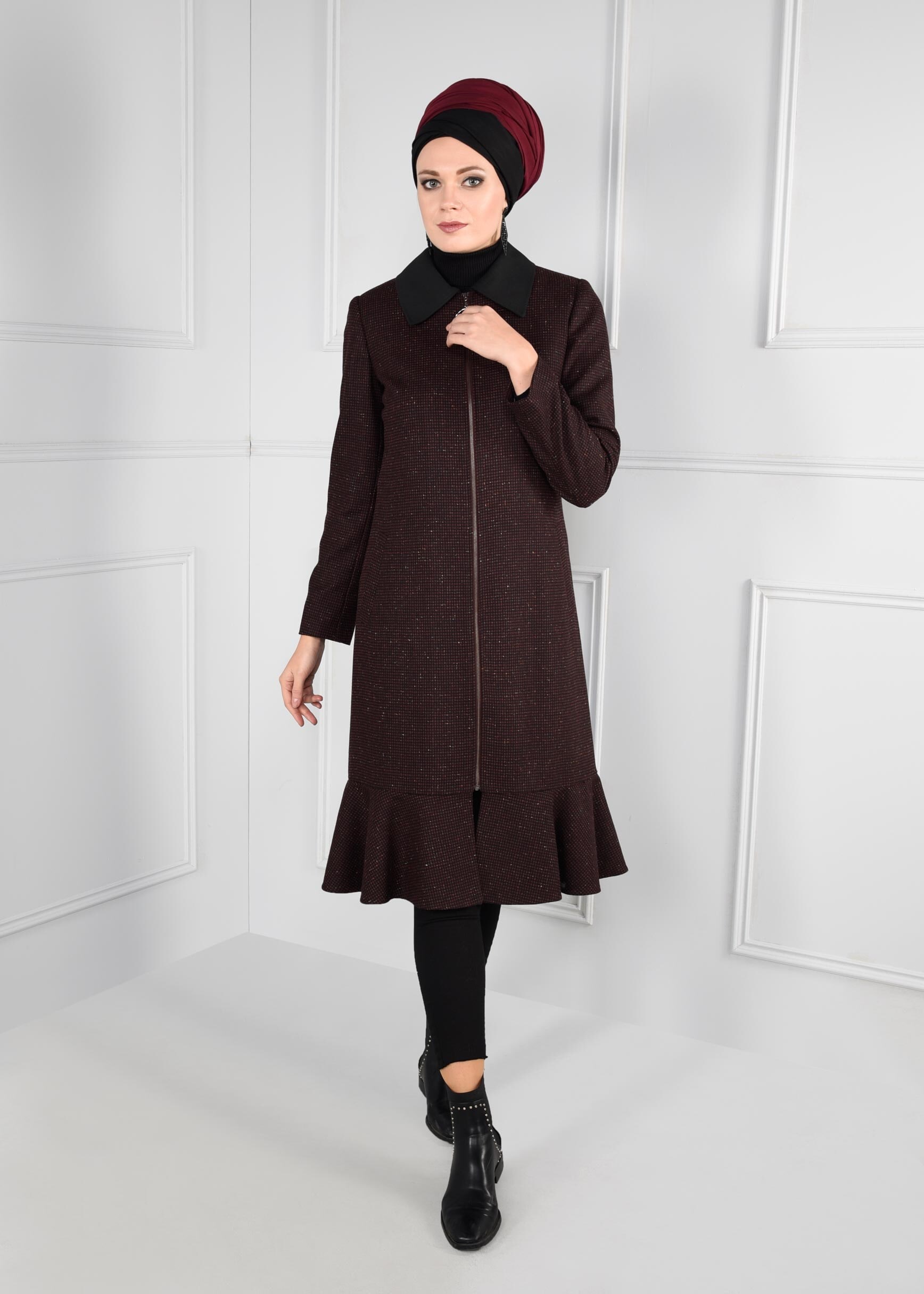 Tesettür giyim BORDO VOLANLI SİVRİ YAKA KABAN 9743