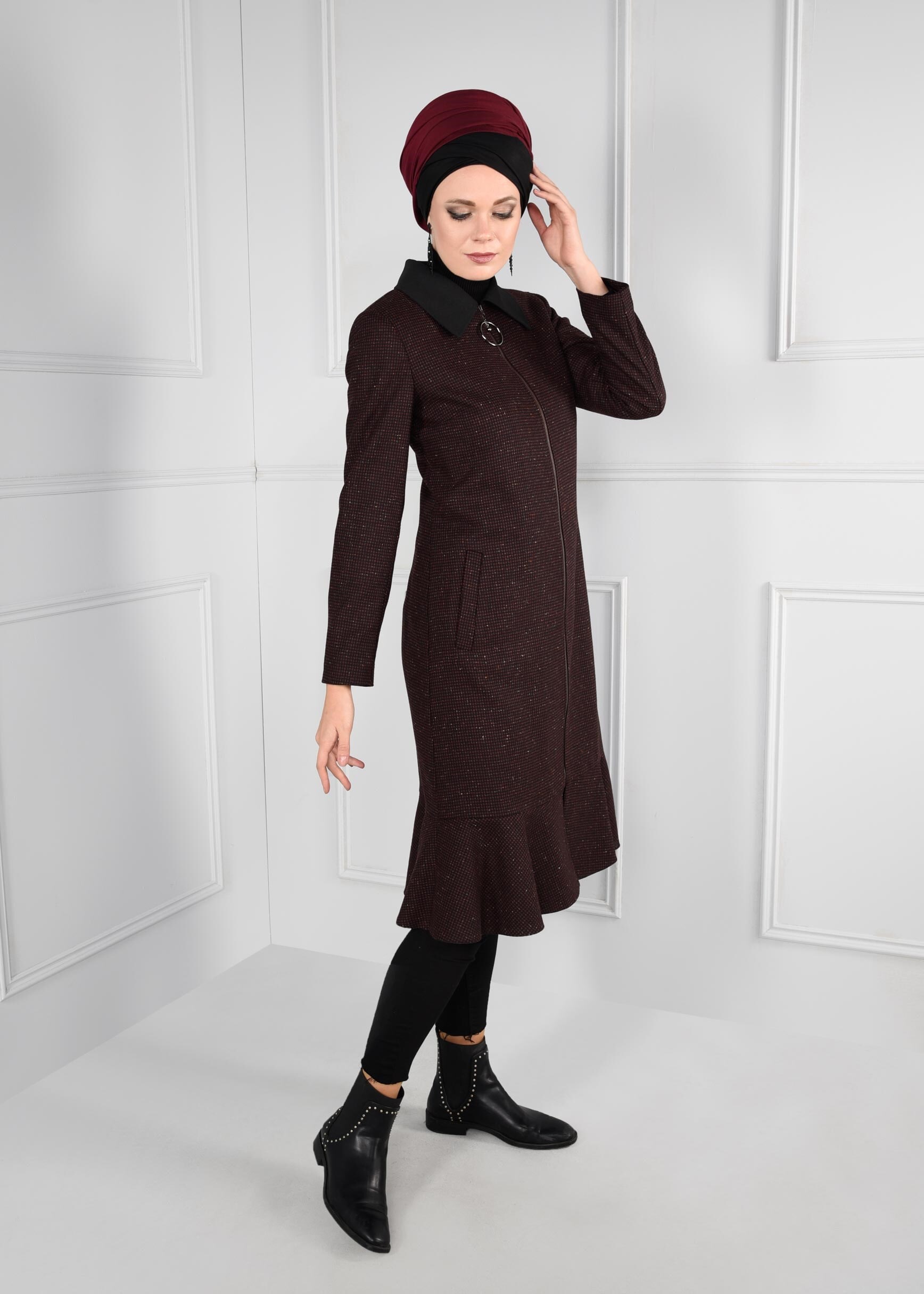 Tesettür giyim BORDO VOLANLI SİVRİ YAKA KABAN 9743