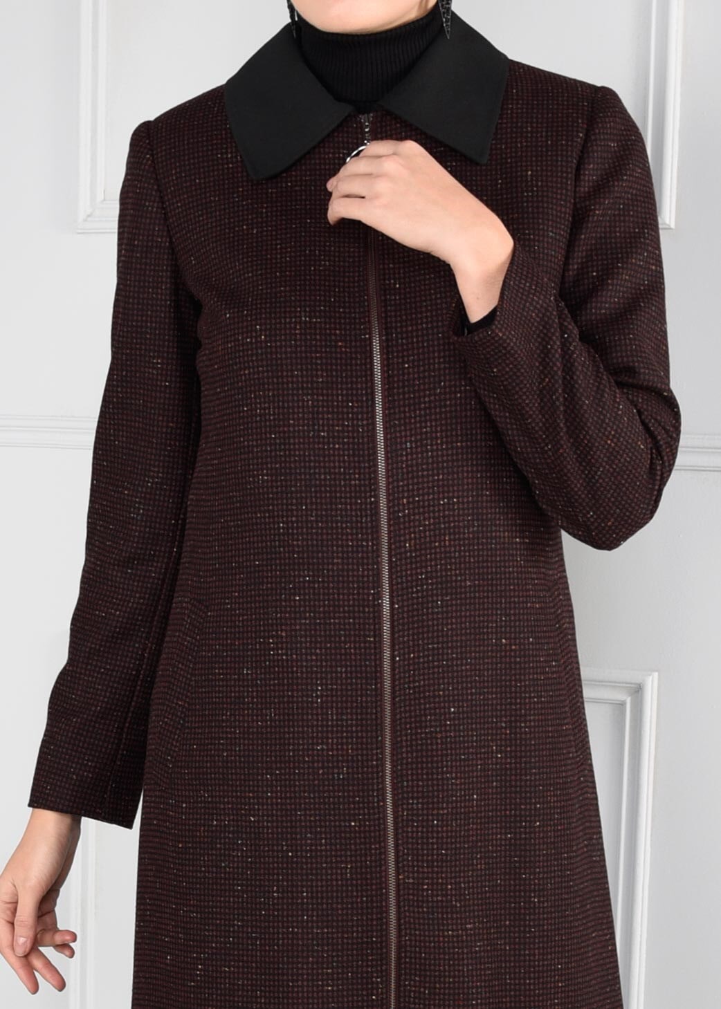 Tesettür giyim BORDO VOLANLI SİVRİ YAKA KABAN 9743