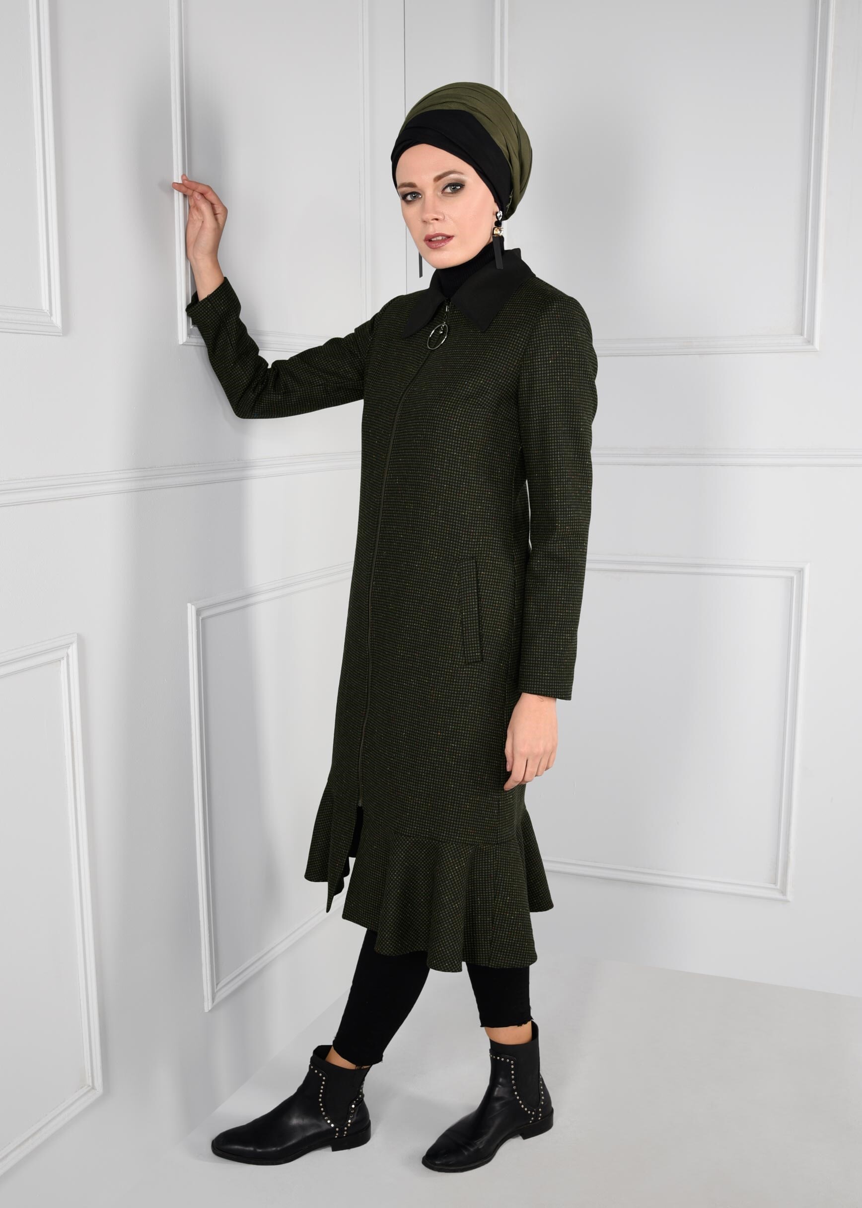 Tesettür giyim HAKİ VOLANLI SİVRİ YAKA KABAN 9743