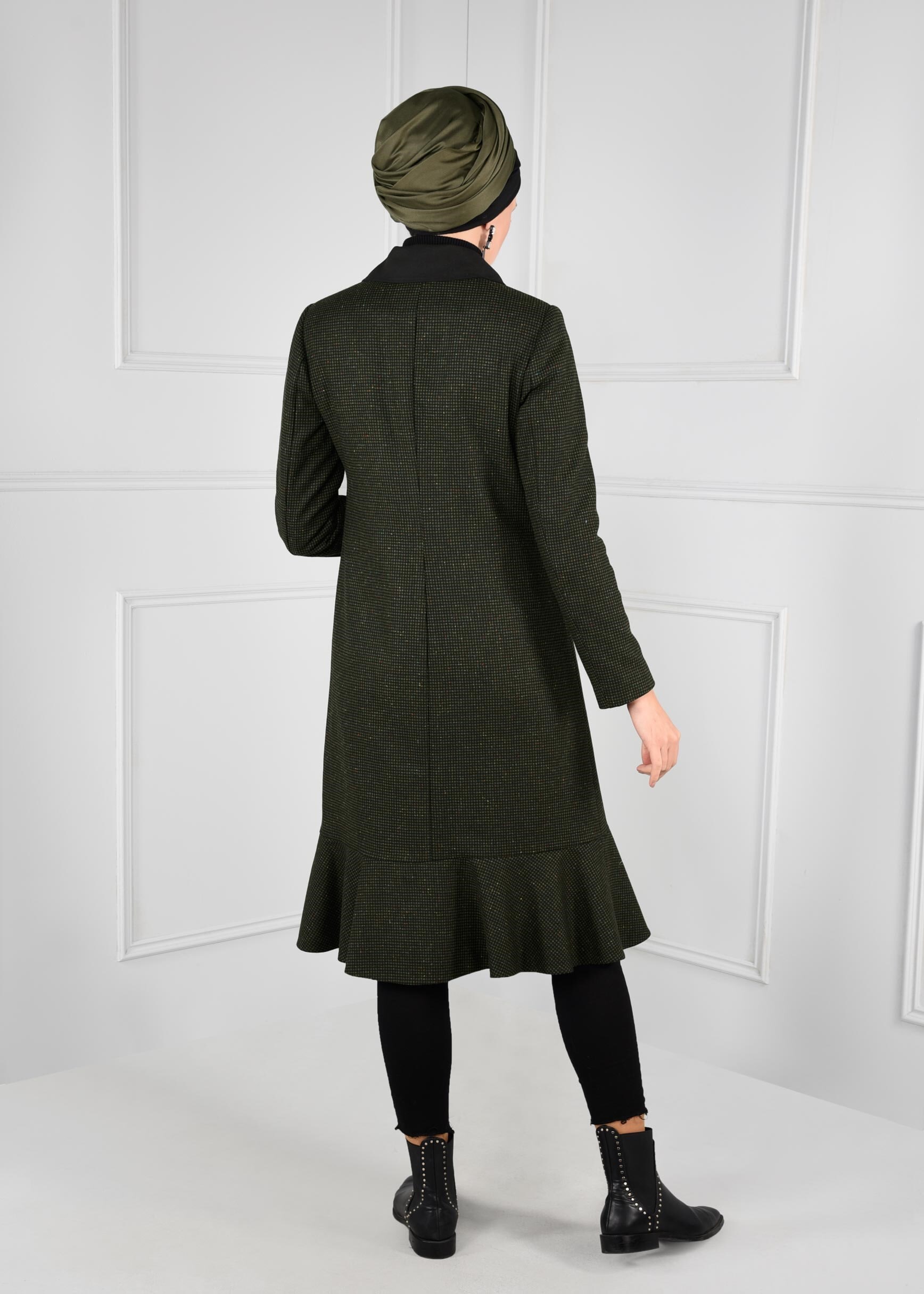 Tesettür giyim HAKİ VOLANLI SİVRİ YAKA KABAN 9743