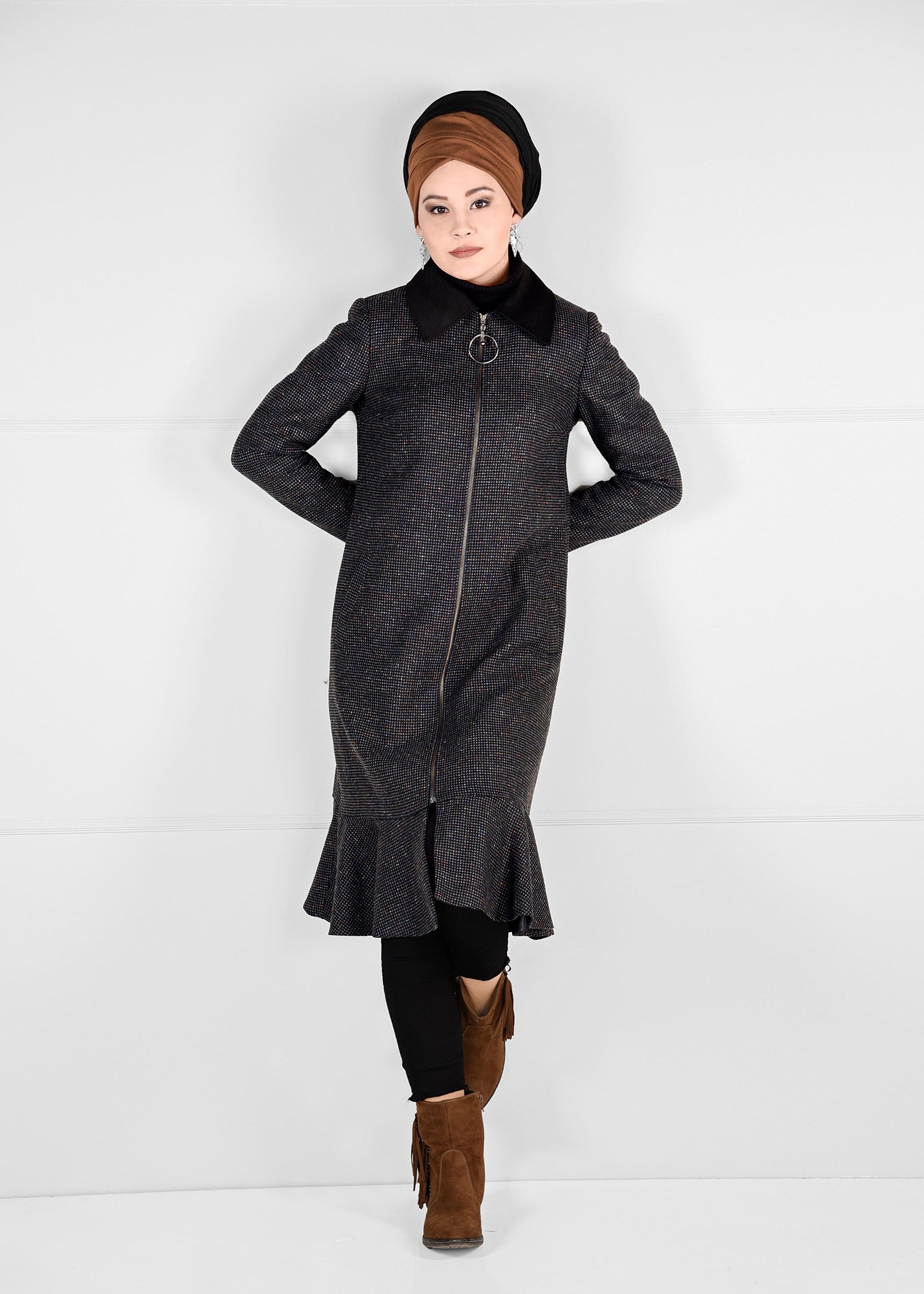 Tesettür giyim GRİ VOLANLI SİVRİ YAKA KABAN 9743