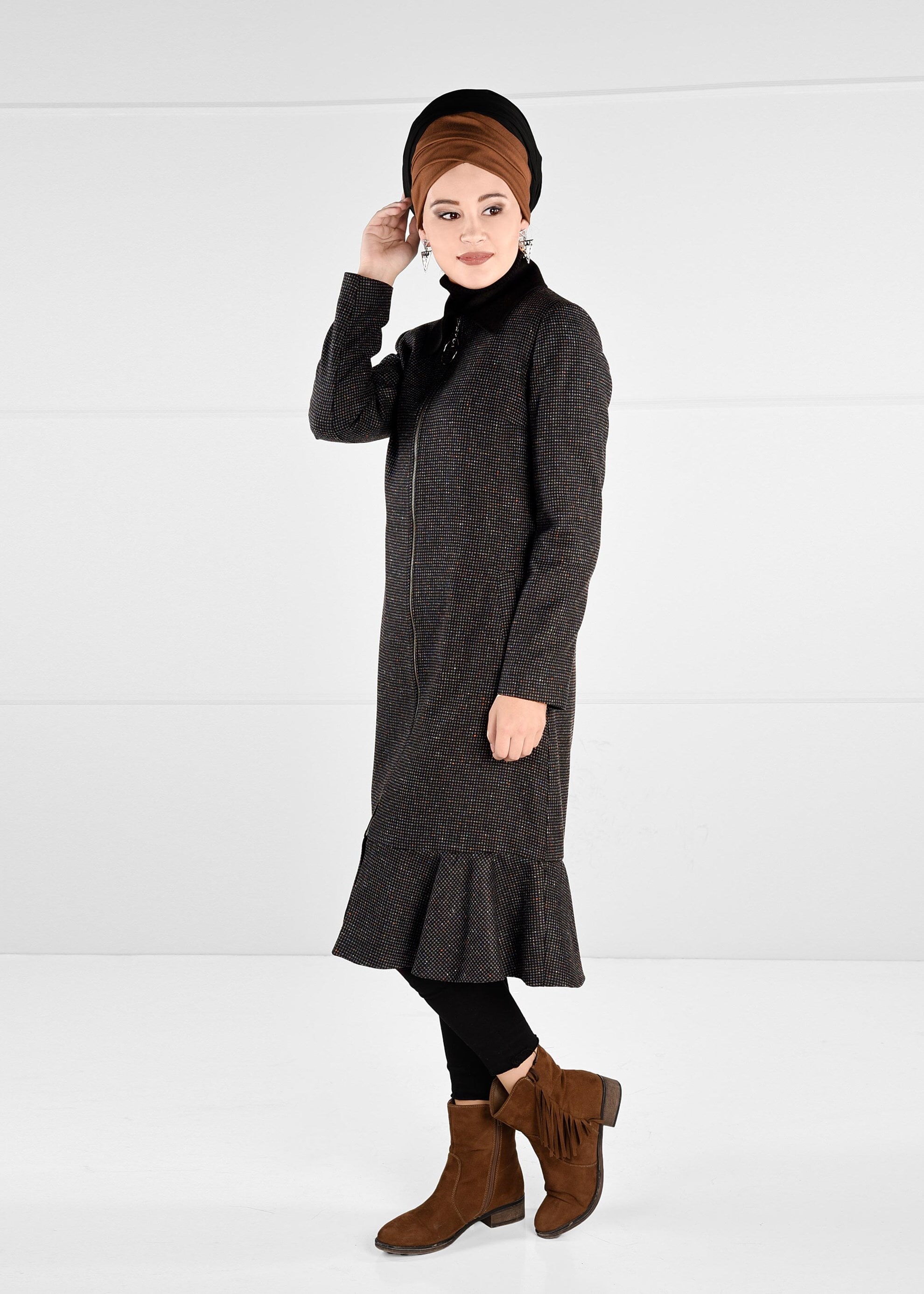 Tesettür giyim GRİ VOLANLI SİVRİ YAKA KABAN 9743