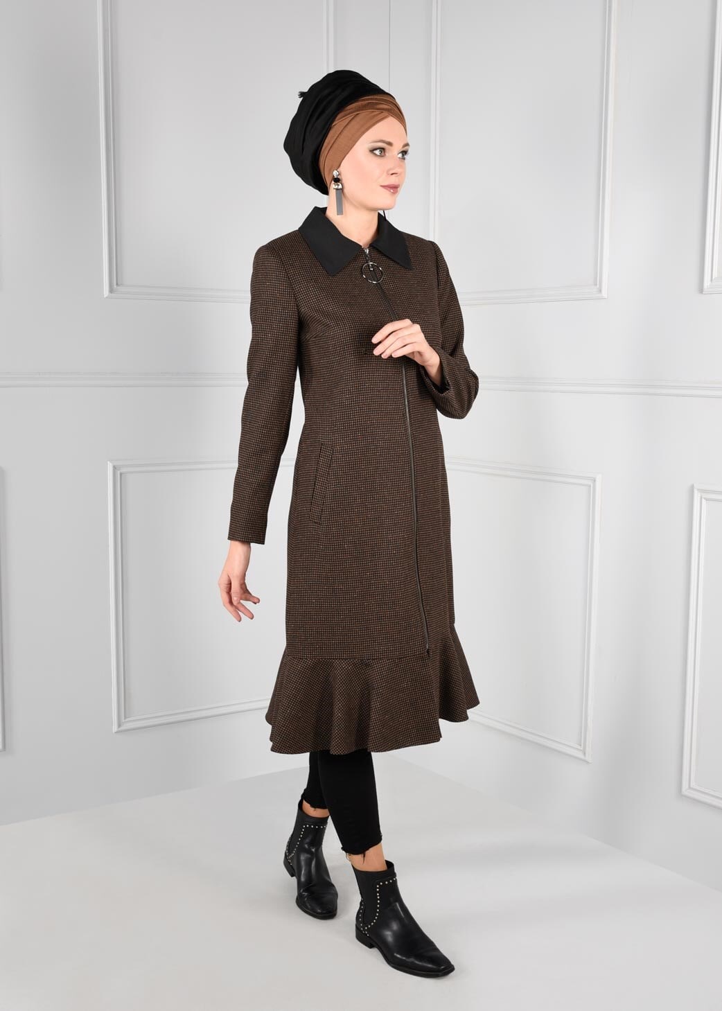 Tesettür giyim KAHVE VOLANLI SİVRİ YAKA KABAN 9743