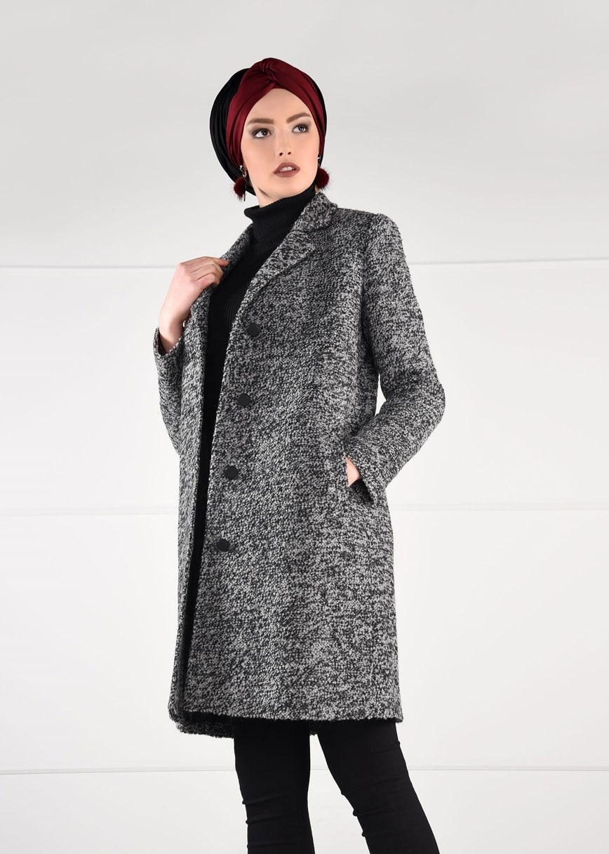 Tesettür giyim GRİ BROŞLU DÜĞMELİ KEÇE KABAN 9757 