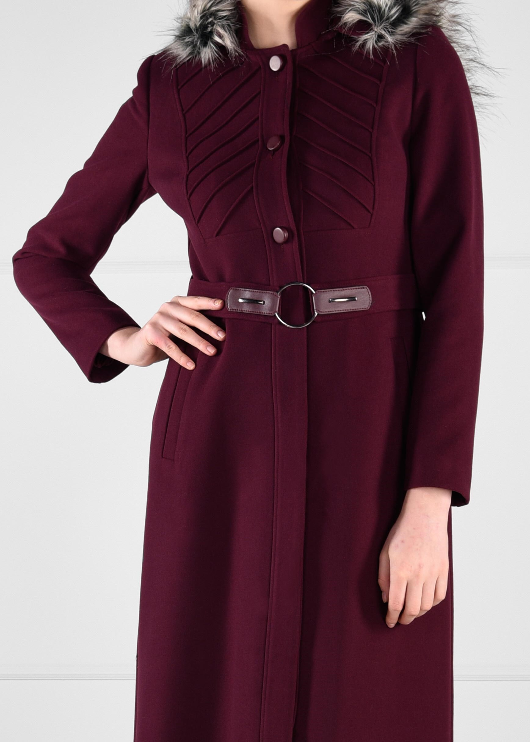 MANTEAU AVEC CAPUCHE EN FOURRURE ET CEINTURE HIJAB FEMME ALVİNA