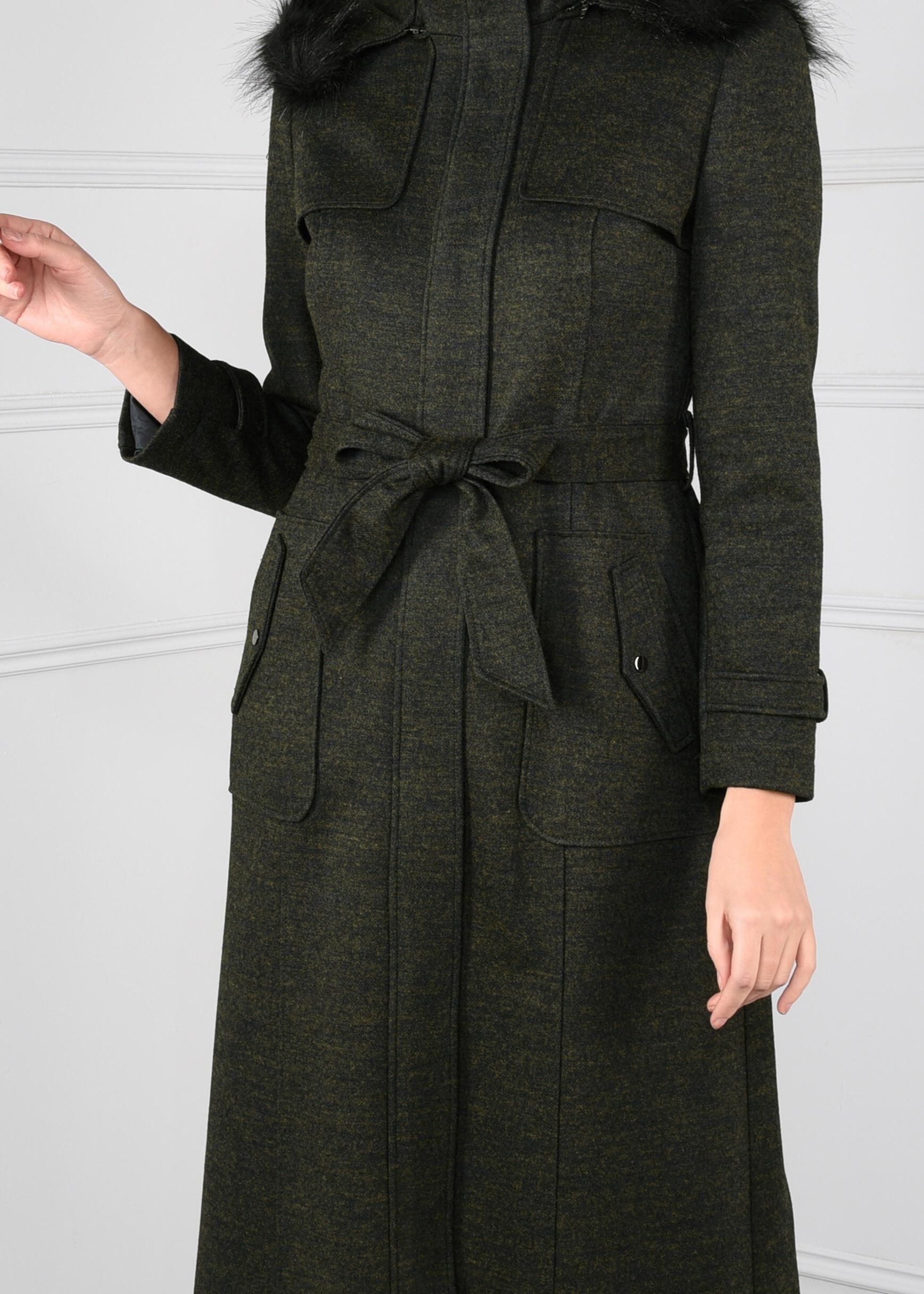 Tesettür giyim YEŞİL KUŞAKLI KAPÜŞONLU MANTO 9719