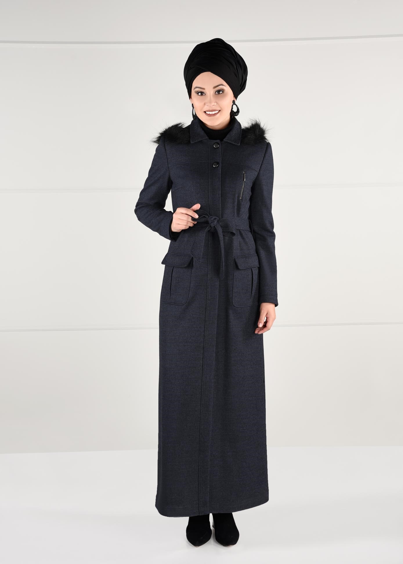 Tesettür giyim LACİVERT KAPÜŞONLU GİZLİ DÜĞMELİ KUŞAKLI MANTO 9720